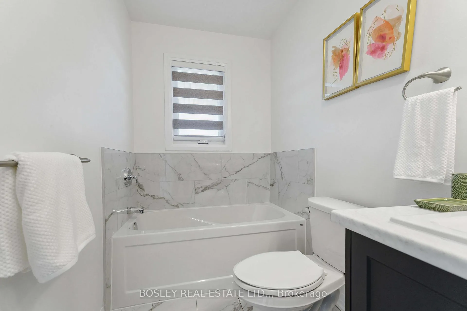 Photo 37 of 8052 Citation Road, Niagara Falls, Ascot — HOMEH