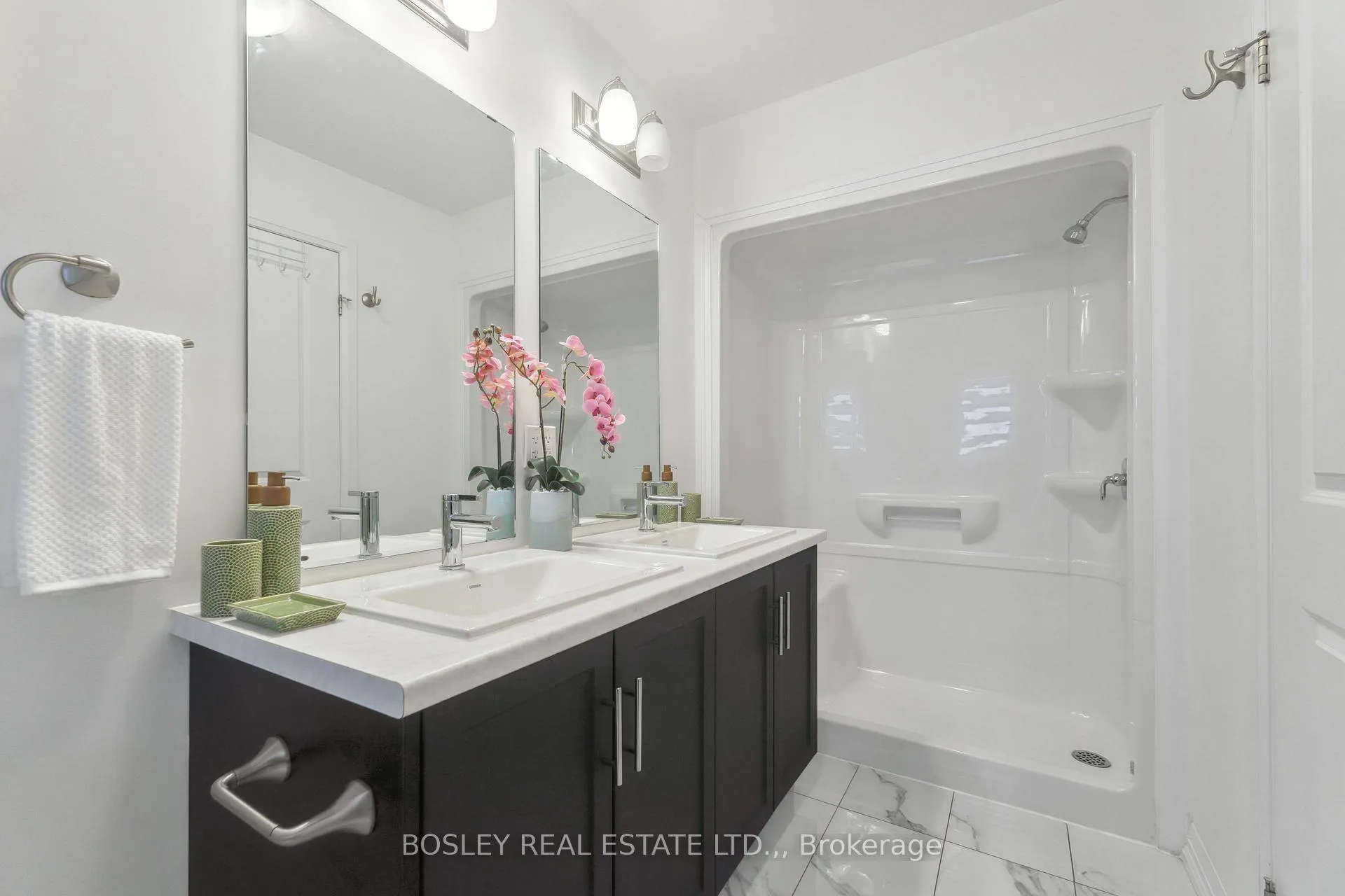 Photo 38 of 8052 Citation Road, Niagara Falls, Ascot — HOMEH