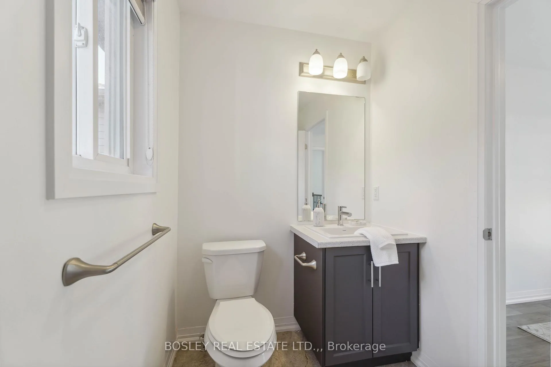 Photo 42 of 8052 Citation Road, Niagara Falls, Ascot — HOMEH