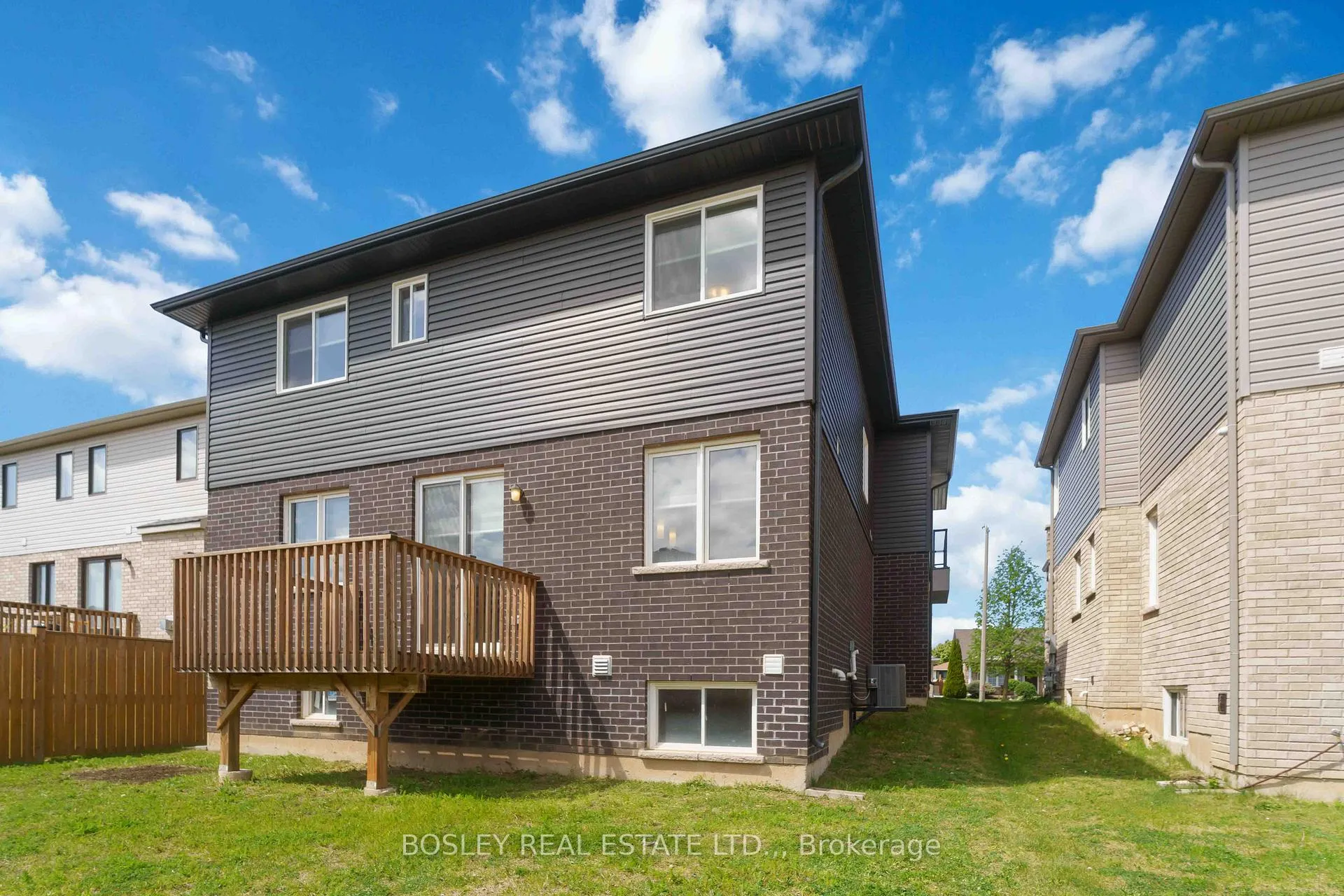 Photo 47 of 8052 Citation Road, Niagara Falls, Ascot — HOMEH