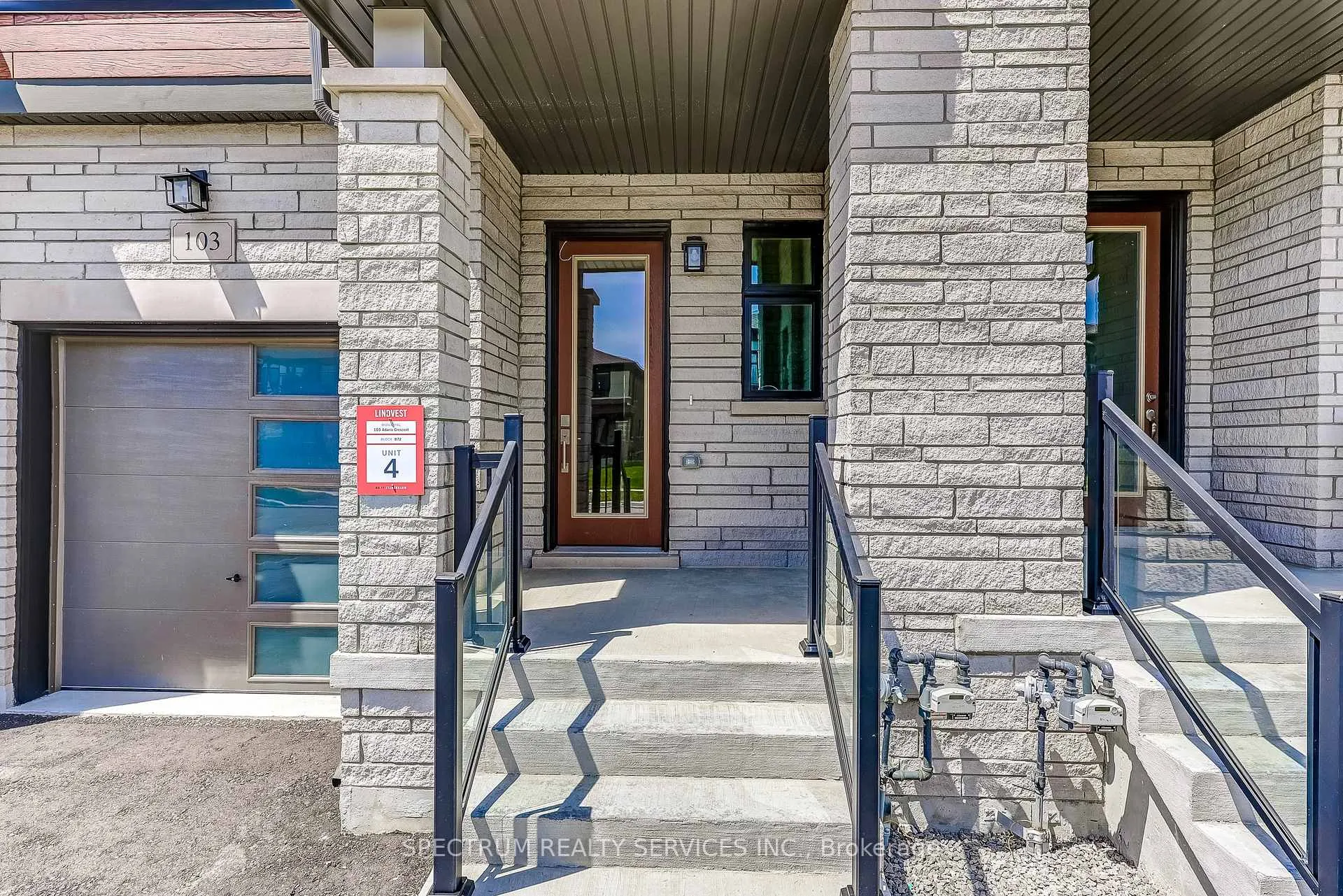 Photo 6 of 103 Adario Crescent, Vaughan, Vellore Village — HOMEH