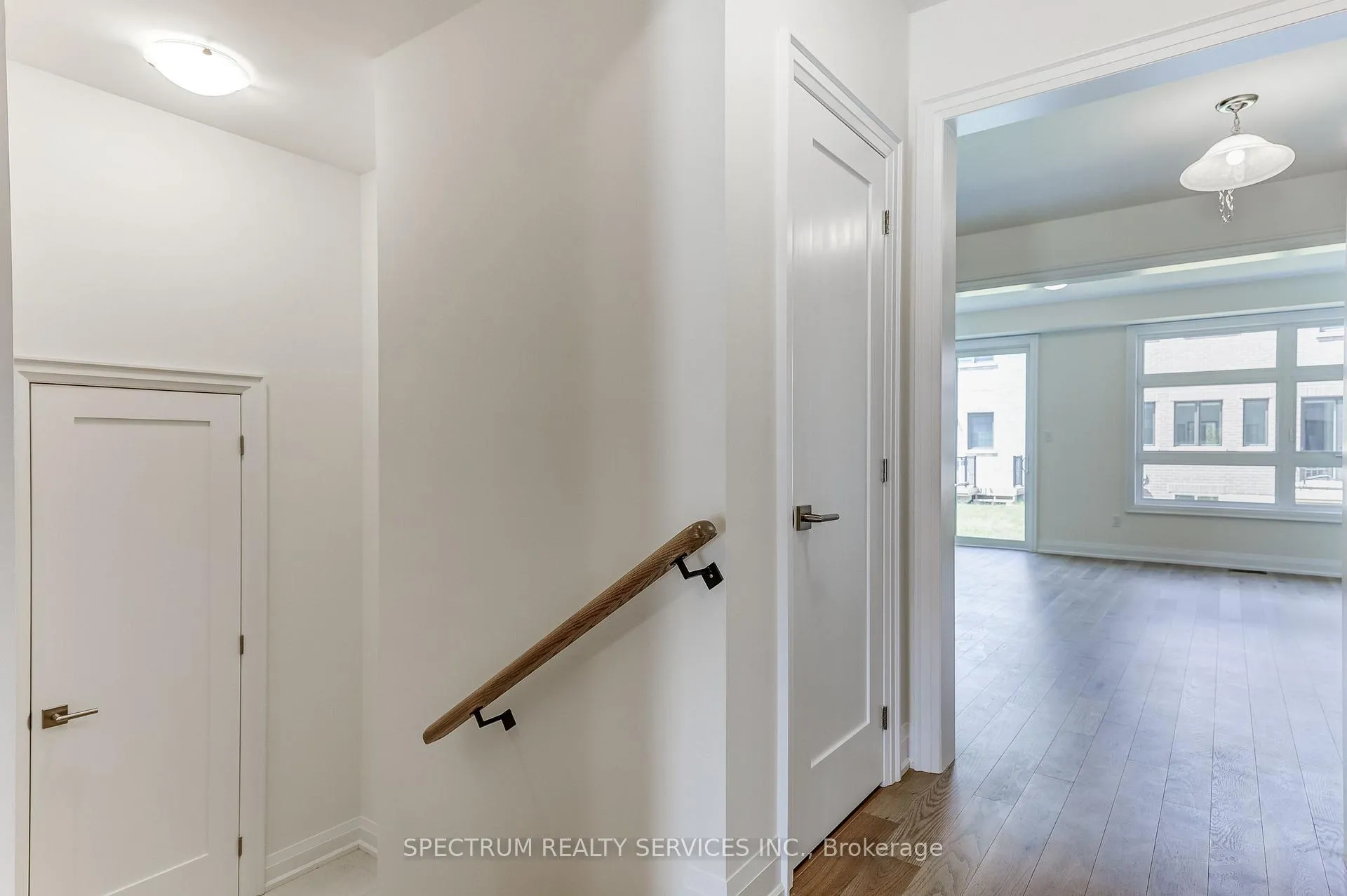 Photo 11 of 103 Adario Crescent, Vaughan, Vellore Village — HOMEH