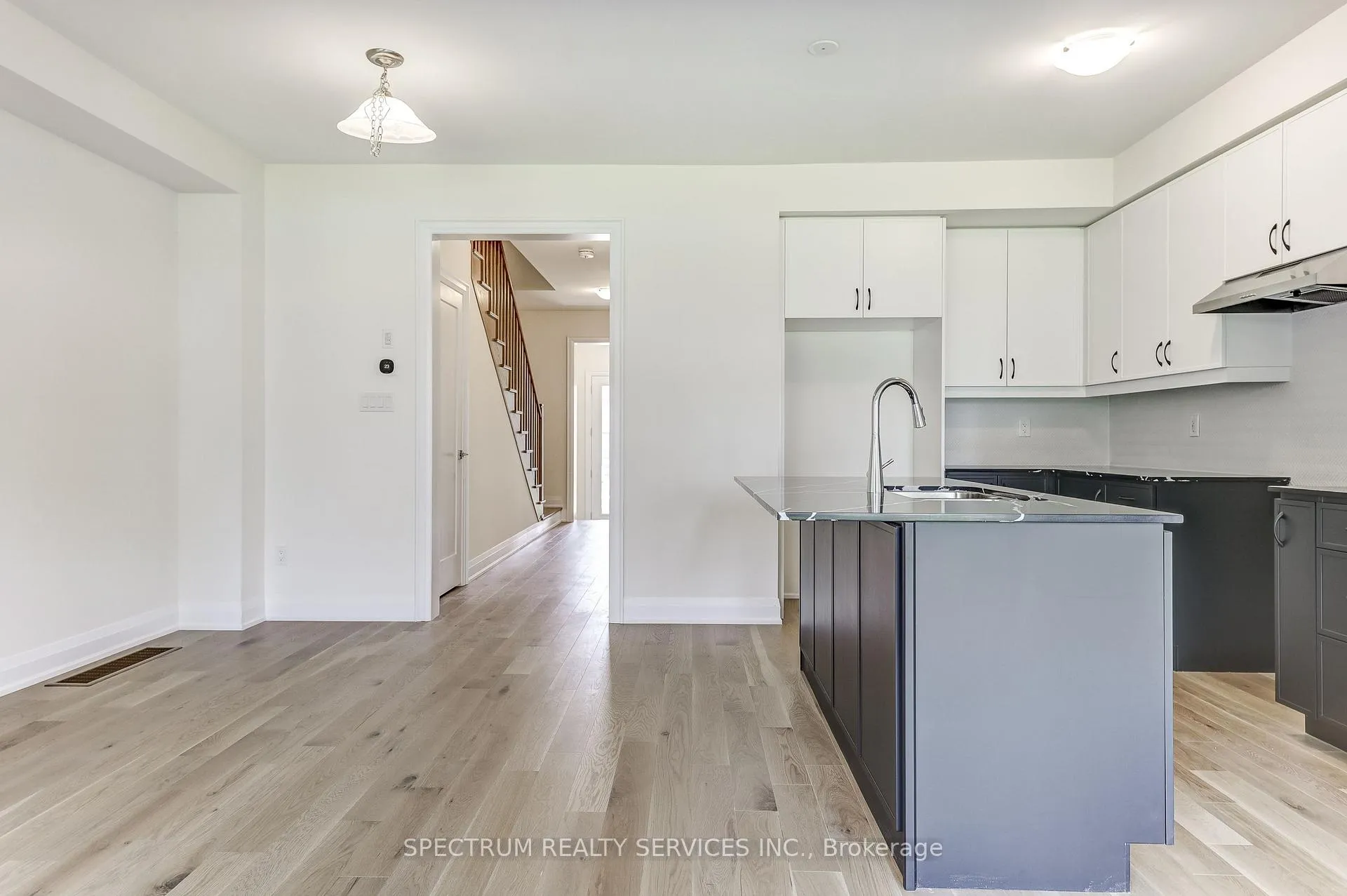 Photo 18 of 103 Adario Crescent, Vaughan, Vellore Village — HOMEH