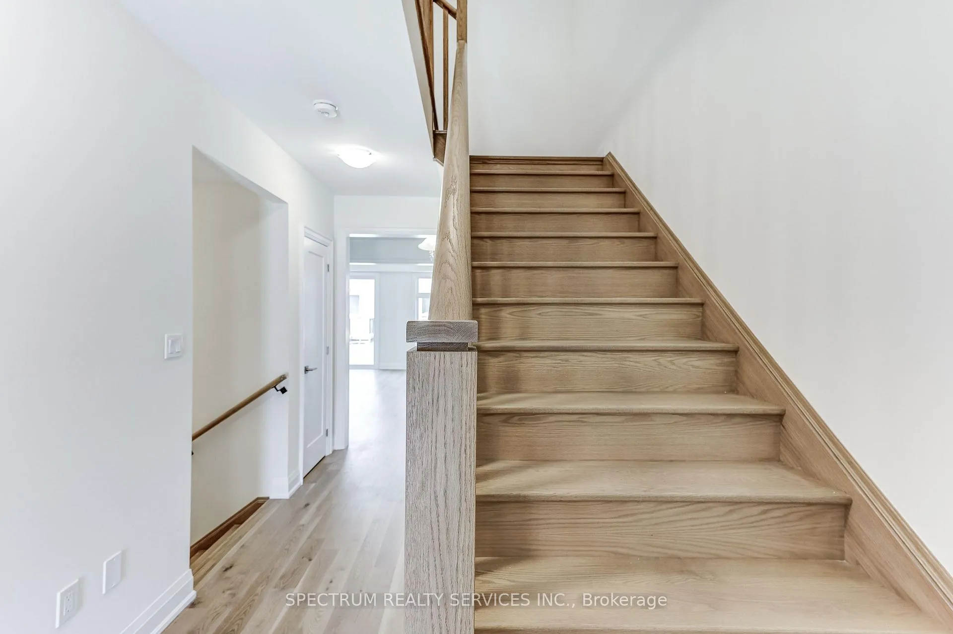 Photo 23 of 103 Adario Crescent, Vaughan, Vellore Village — HOMEH