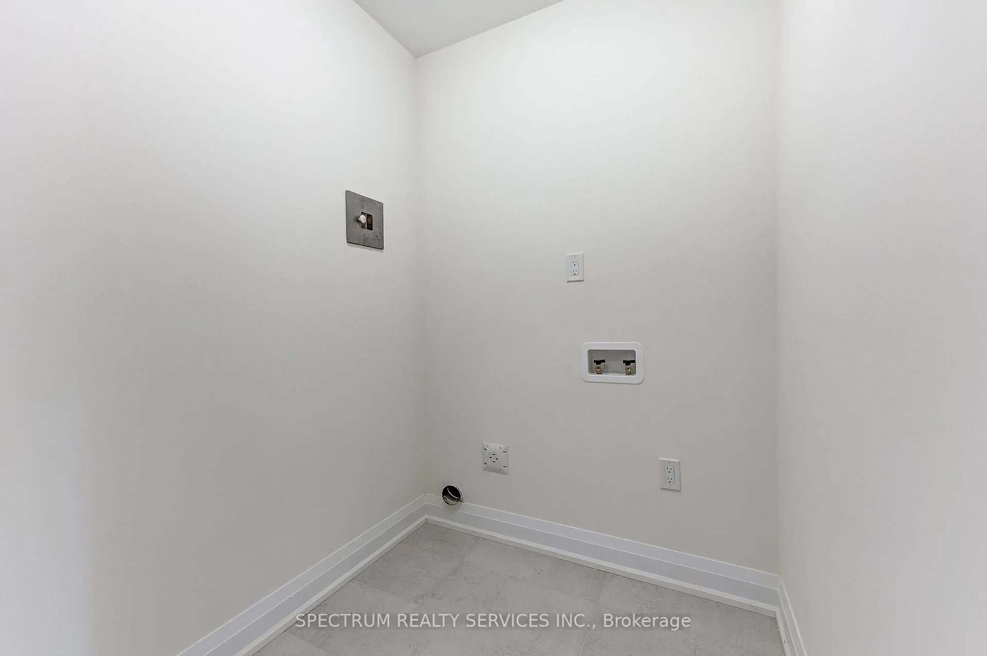 Photo 31 of 103 Adario Crescent, Vaughan, Vellore Village — HOMEH