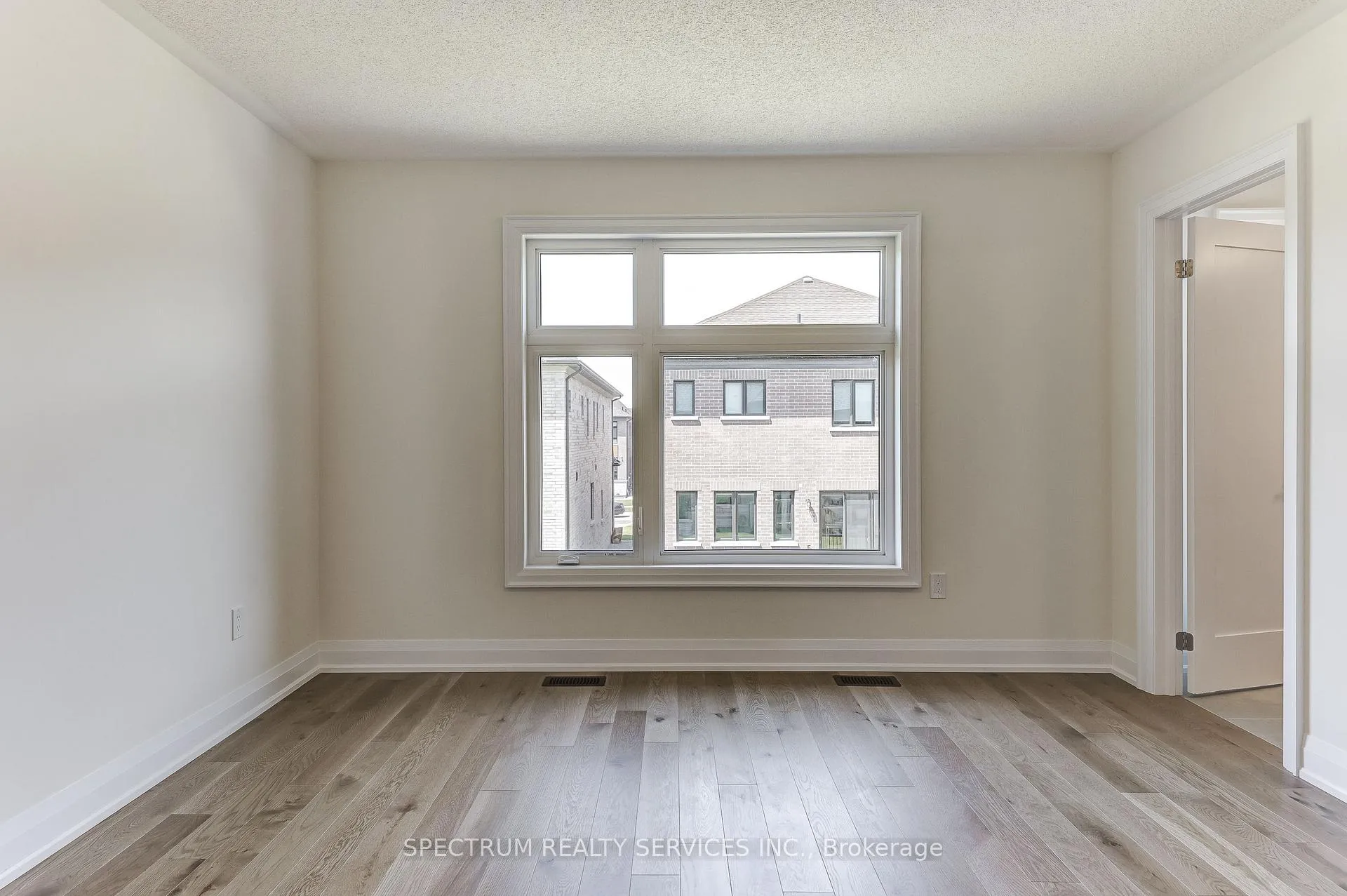 Photo 33 of 103 Adario Crescent, Vaughan, Vellore Village — HOMEH