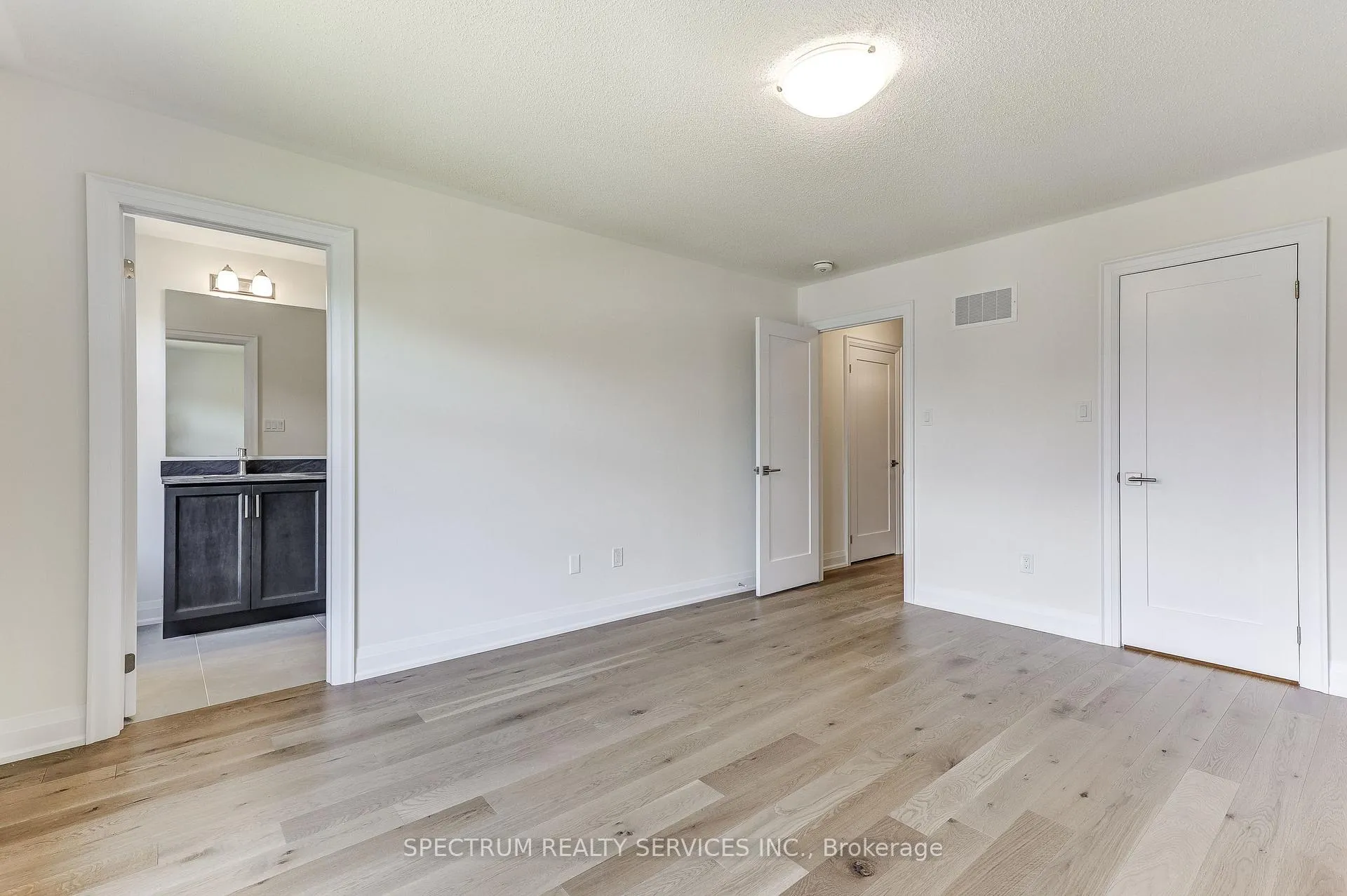 Photo 35 of 103 Adario Crescent, Vaughan, Vellore Village — HOMEH