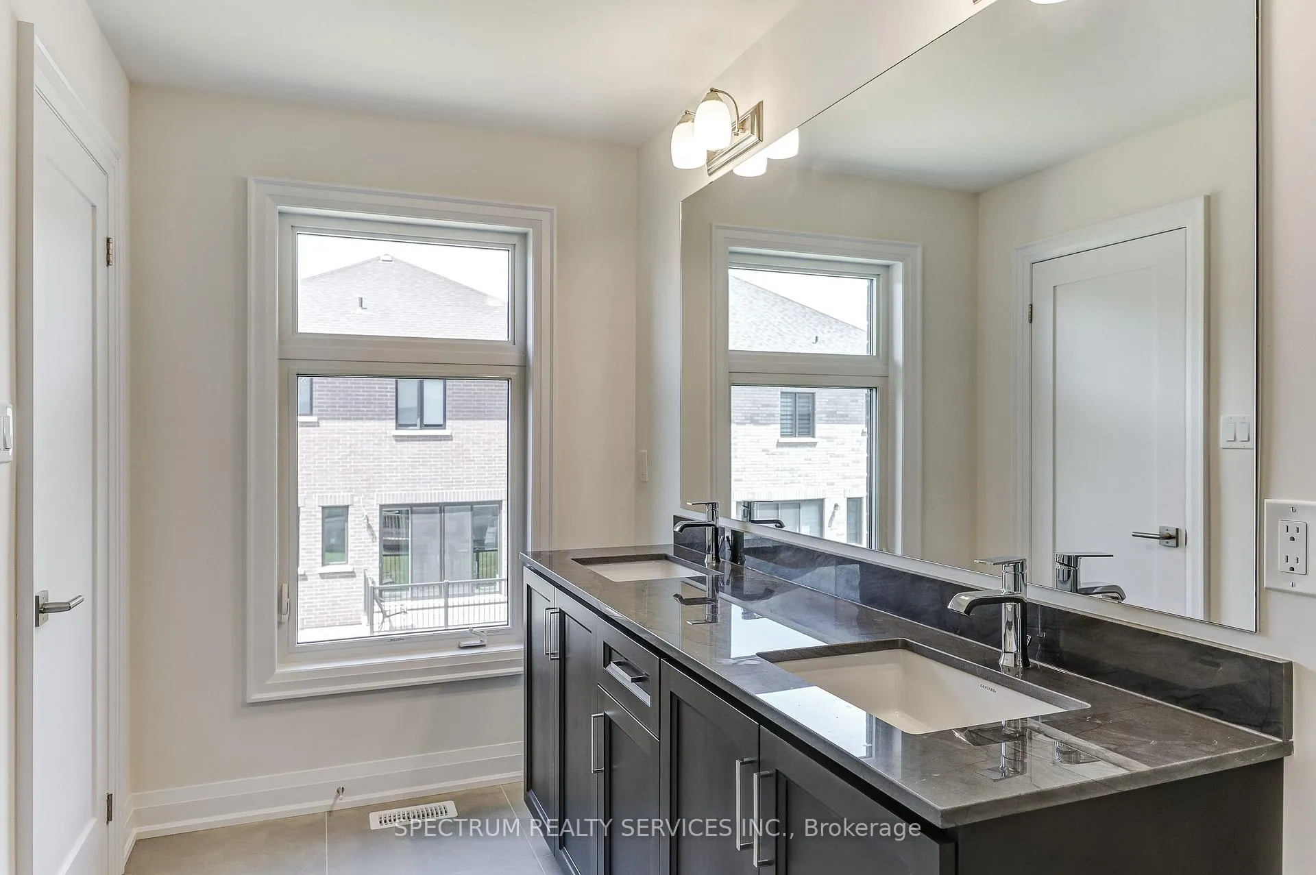 Photo 38 of 103 Adario Crescent, Vaughan, Vellore Village — HOMEH