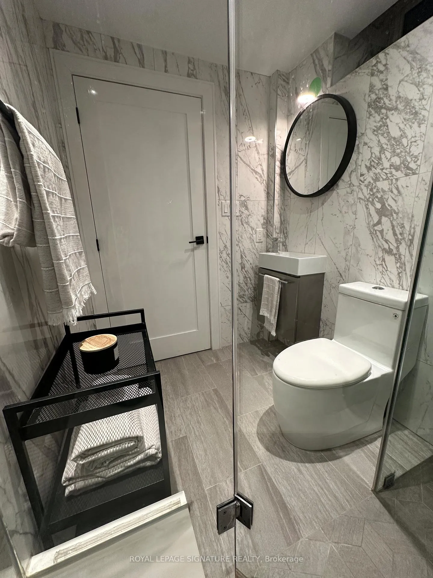 Photo 5 of Unit Lower, 10 Wilfrid Avenue, Toronto, Mount Pleasant West — HOMEH
