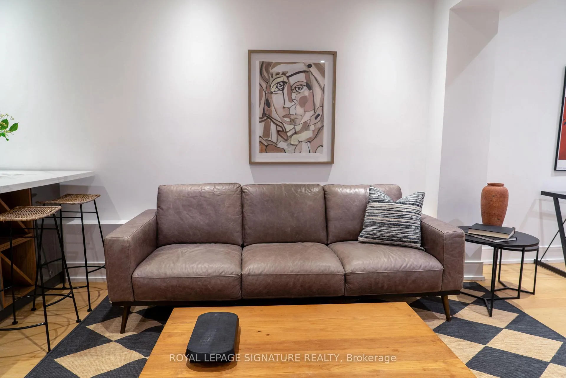 Photo 8 of Unit Lower, 10 Wilfrid Avenue, Toronto, Mount Pleasant West — HOMEH