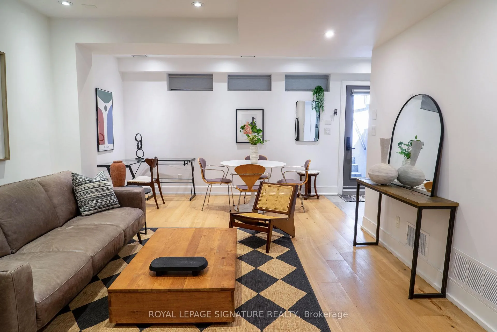 Photo 9 of Unit Lower, 10 Wilfrid Avenue, Toronto, Mount Pleasant West — HOMEH
