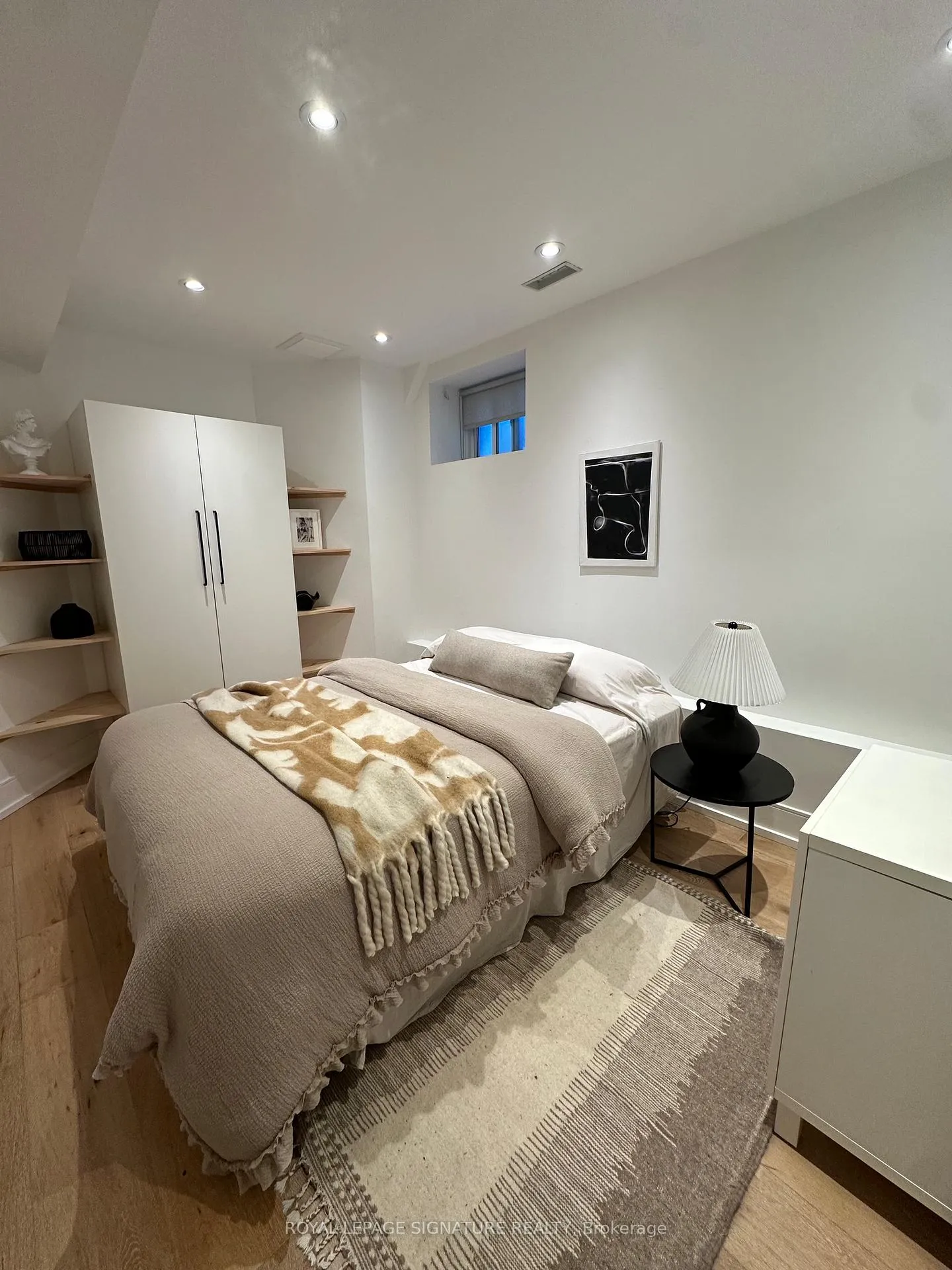 Photo 15 of Unit Lower, 10 Wilfrid Avenue, Toronto, Mount Pleasant West — HOMEH