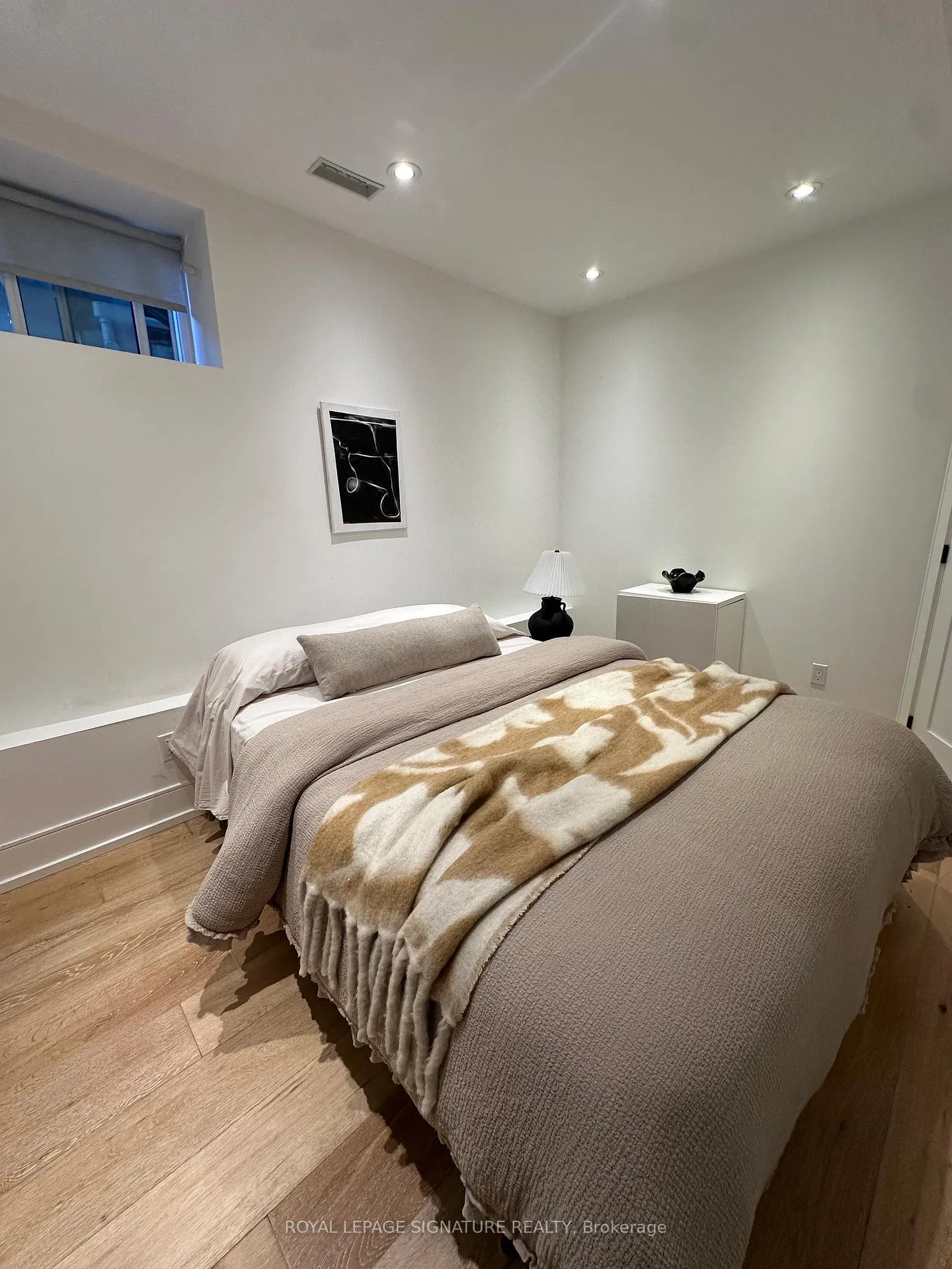 Photo 16 of Unit Lower, 10 Wilfrid Avenue, Toronto, Mount Pleasant West — HOMEH