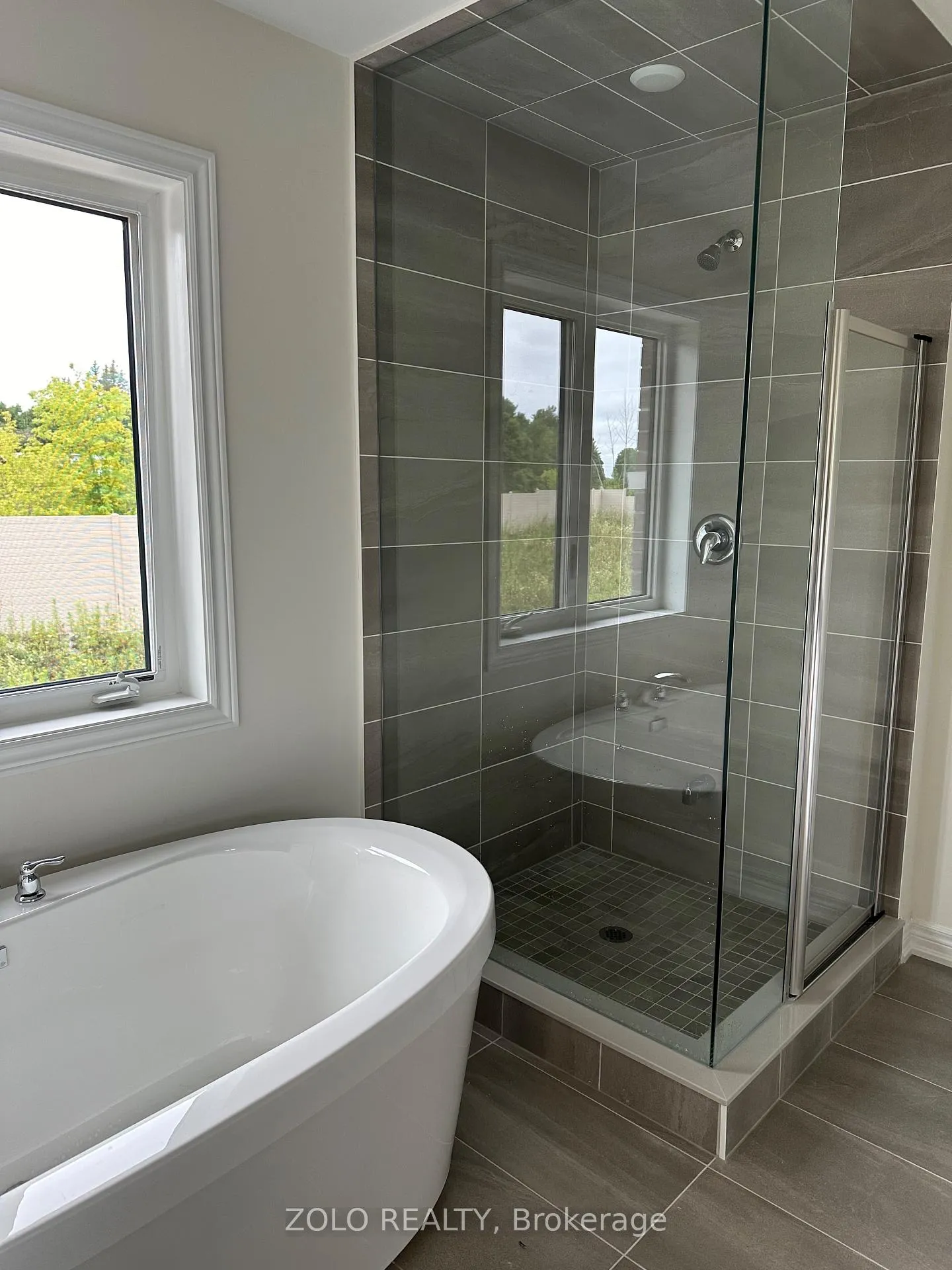 Photo 9 of 1386 Davis Loop, Innisfil, Lefroy — HOMEH