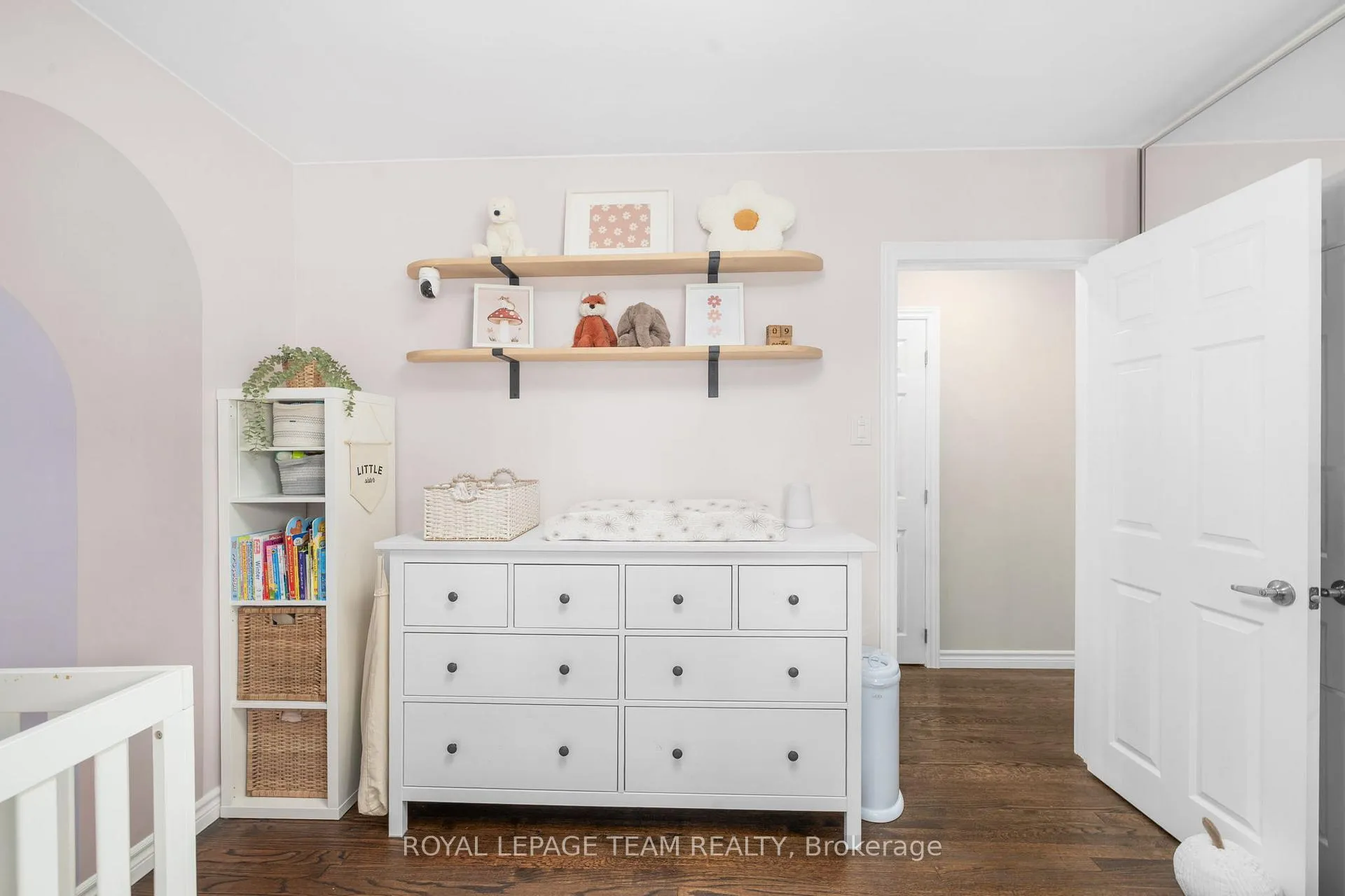 Photo 22 of 17 Arnold Drive, Ottawa, Arbeatha Park — HOMEH