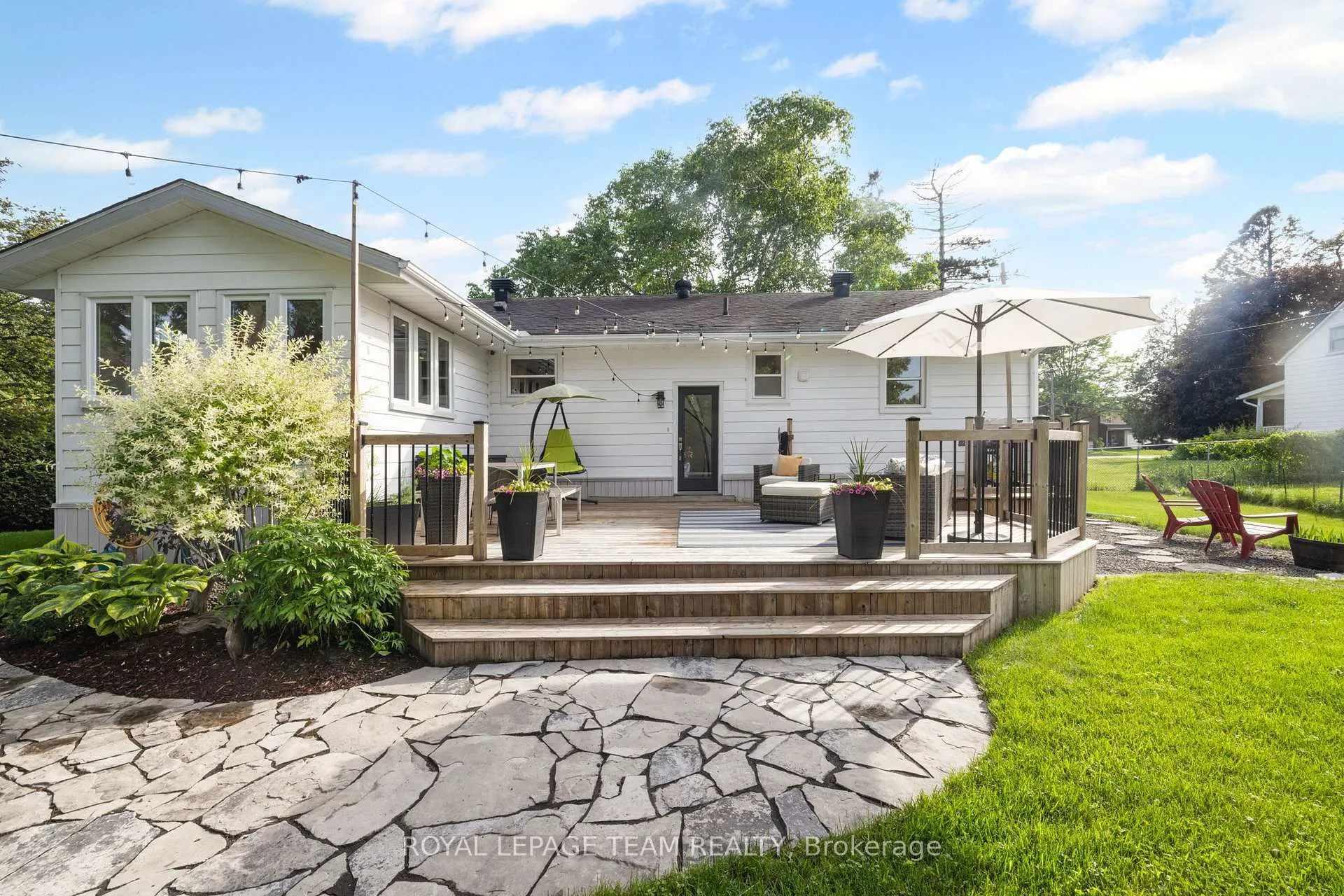 Photo 37 of 17 Arnold Drive, Ottawa, Arbeatha Park — HOMEH