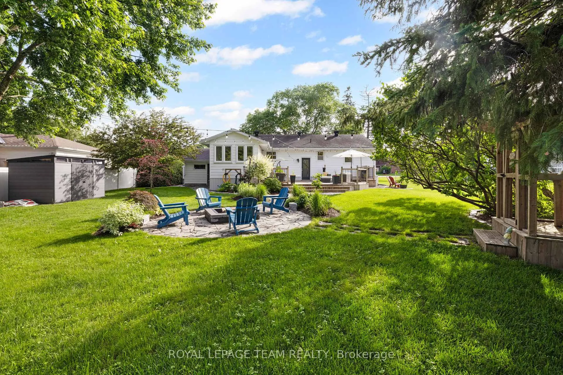 Photo 38 of 17 Arnold Drive, Ottawa, Arbeatha Park — HOMEH
