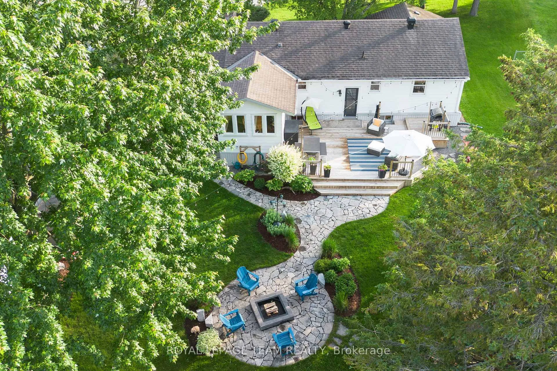 Photo 49 of 17 Arnold Drive, Ottawa, Arbeatha Park — HOMEH
