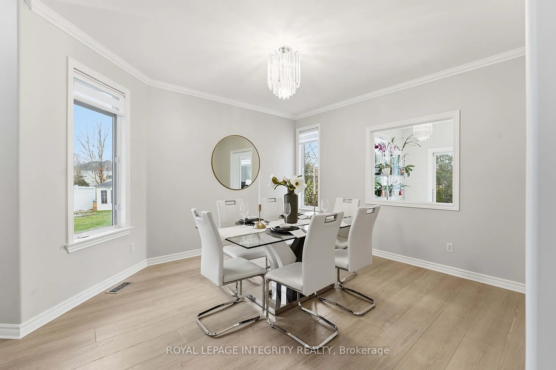 Photo 5 of 607 Devonwood Circle, Ottawa, Blossom Park/Kemp Park/Findlay Creek — HOMEH