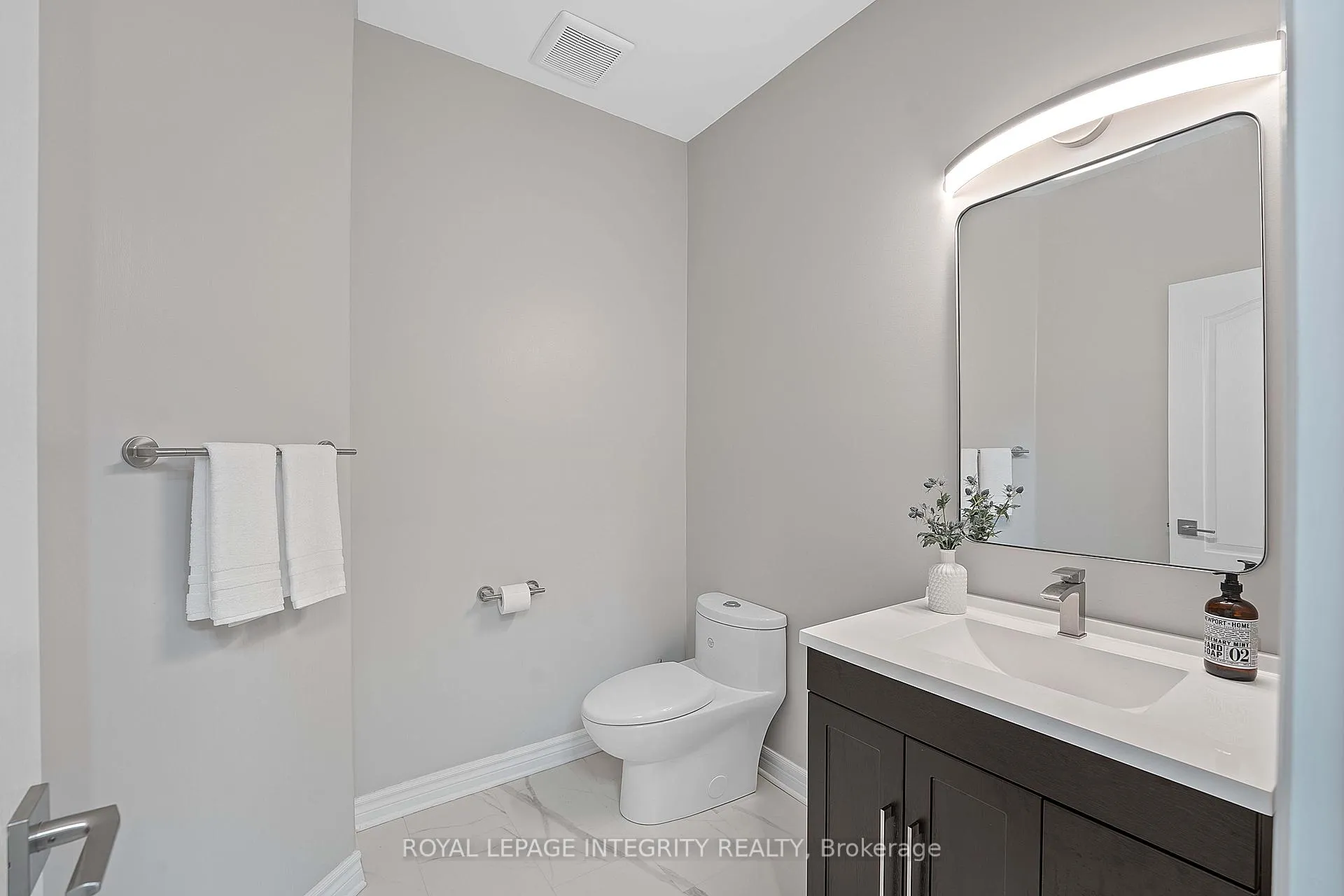 Photo 19 of 607 Devonwood Circle, Ottawa, Blossom Park/Kemp Park/Findlay Creek — HOMEH