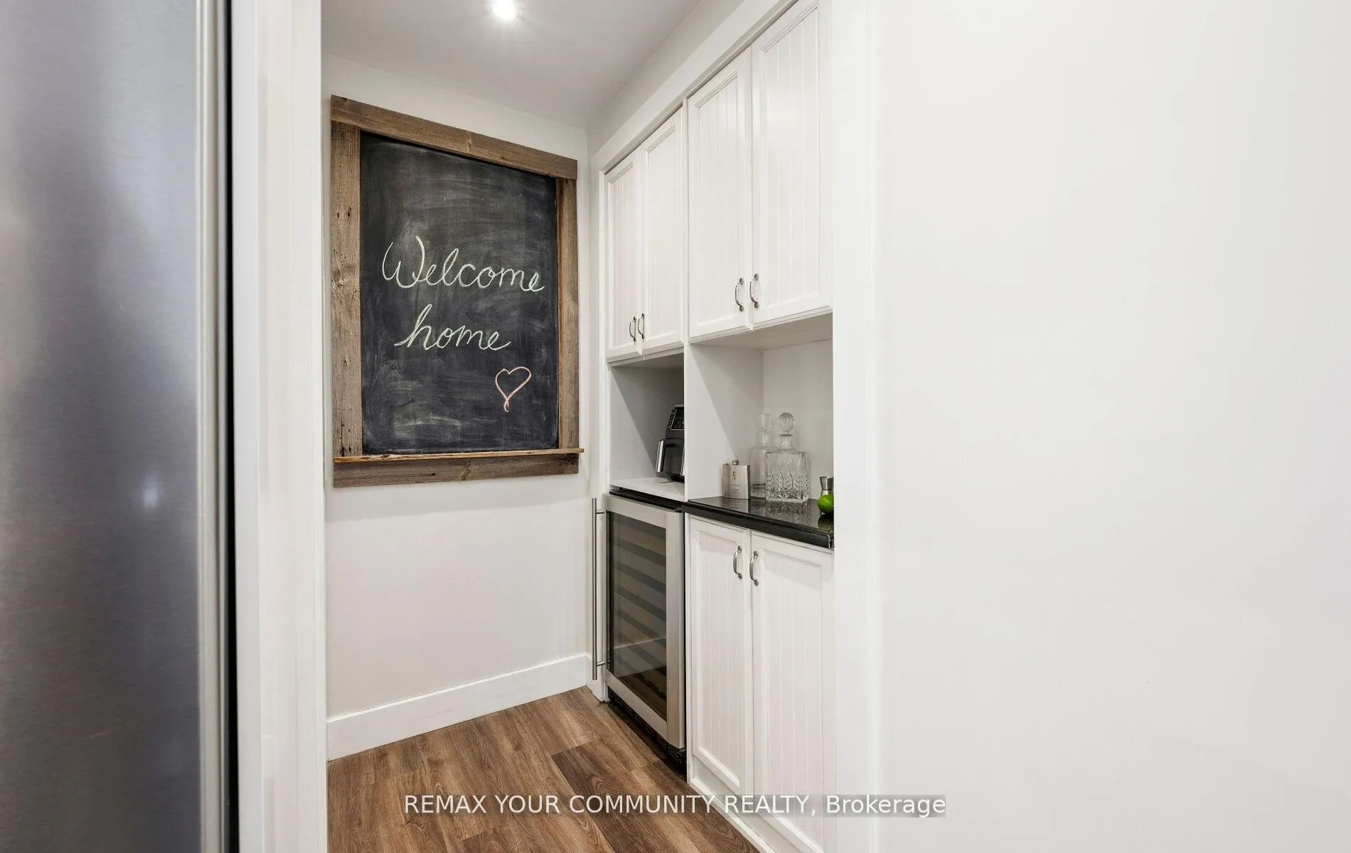 Photo 19 of 24 Hawthorne Lane, Aurora, Aurora Village — HOMEH