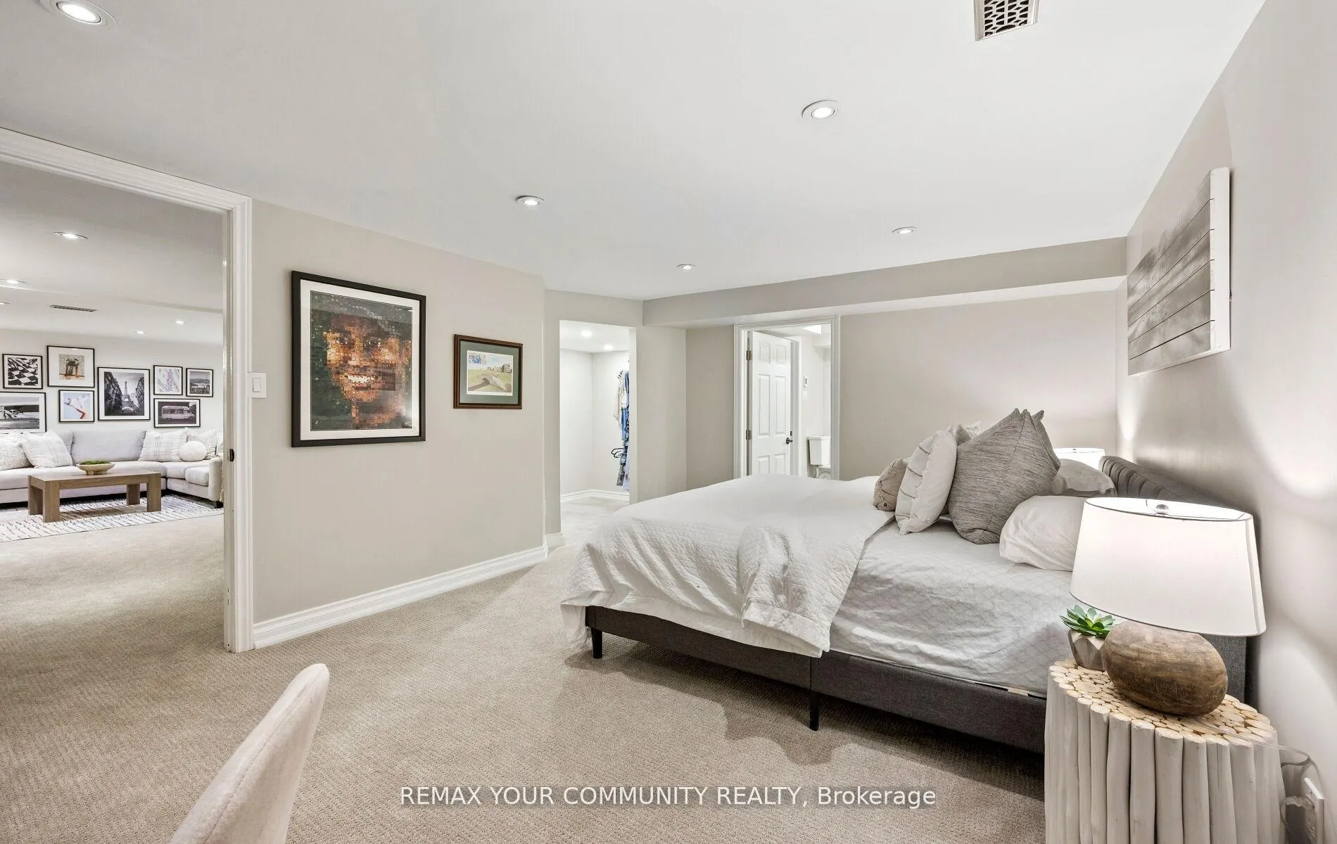 Photo 39 of 24 Hawthorne Lane, Aurora, Aurora Village — HOMEH