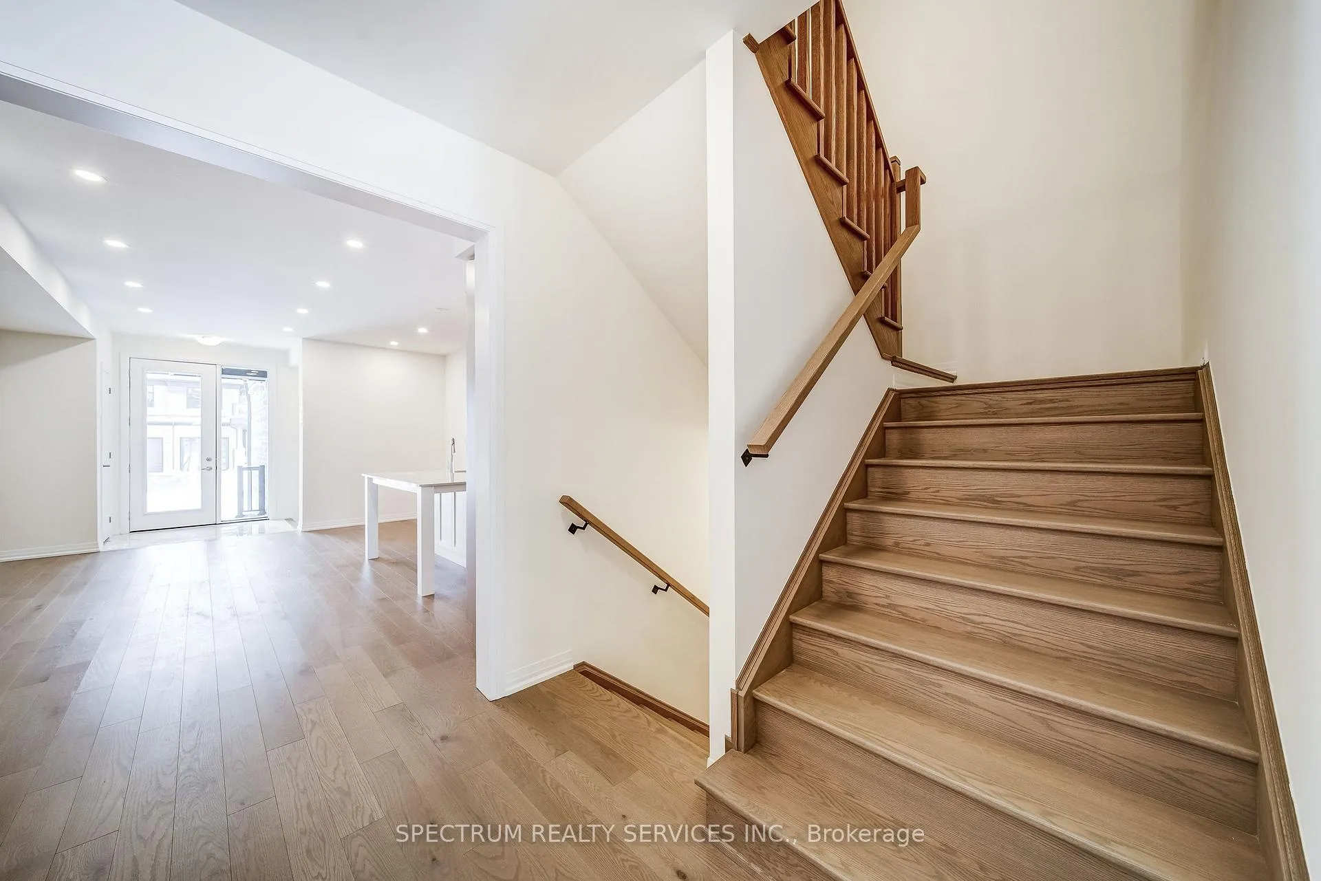 Photo 19 of 132 Adario Crescent, Vaughan, Vellore Village — HOMEH
