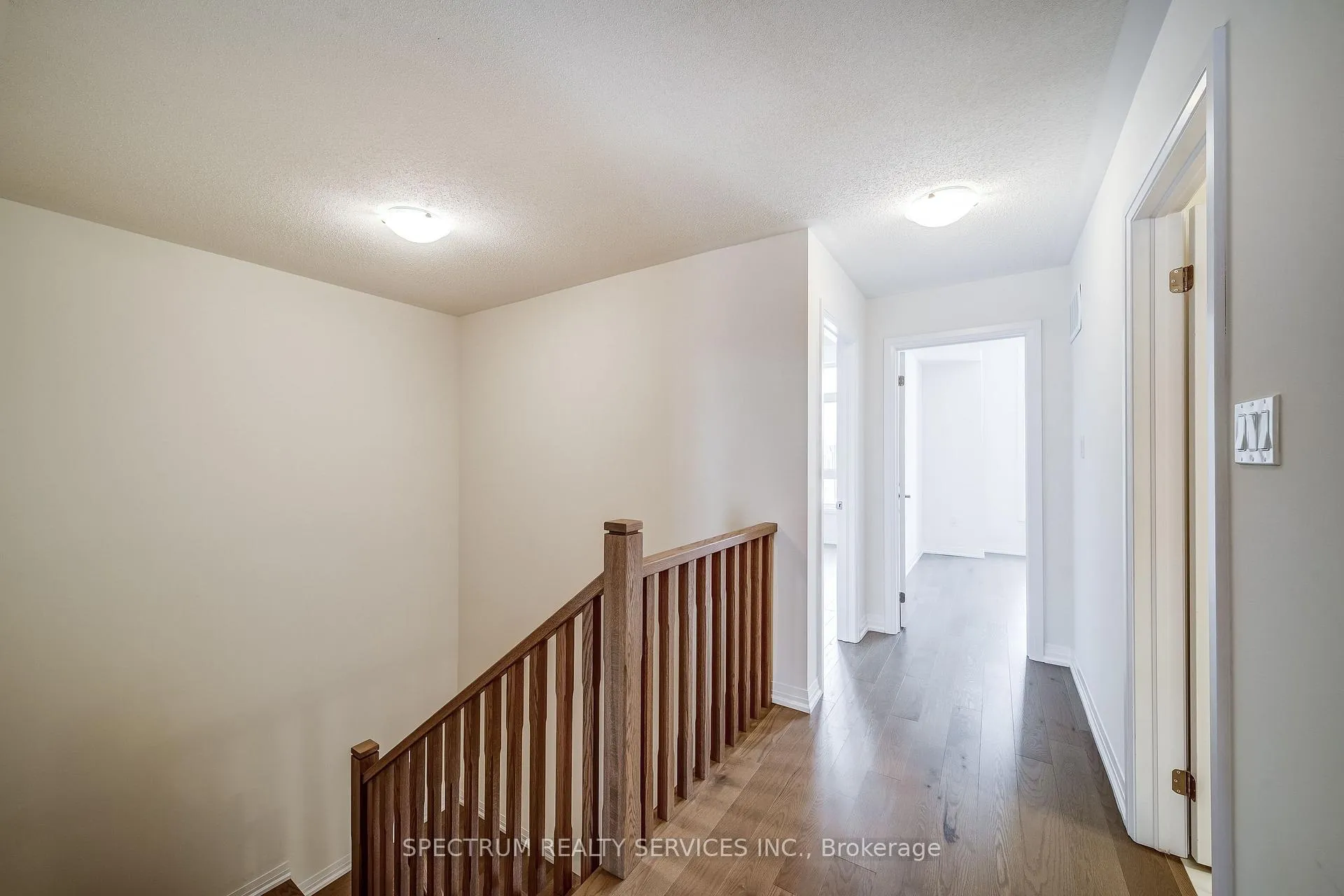 Photo 20 of 132 Adario Crescent, Vaughan, Vellore Village — HOMEH