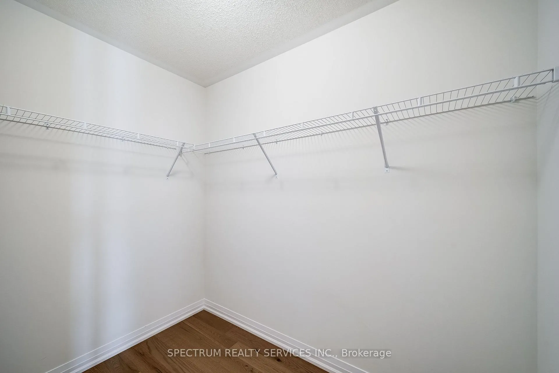Photo 24 of 132 Adario Crescent, Vaughan, Vellore Village — HOMEH