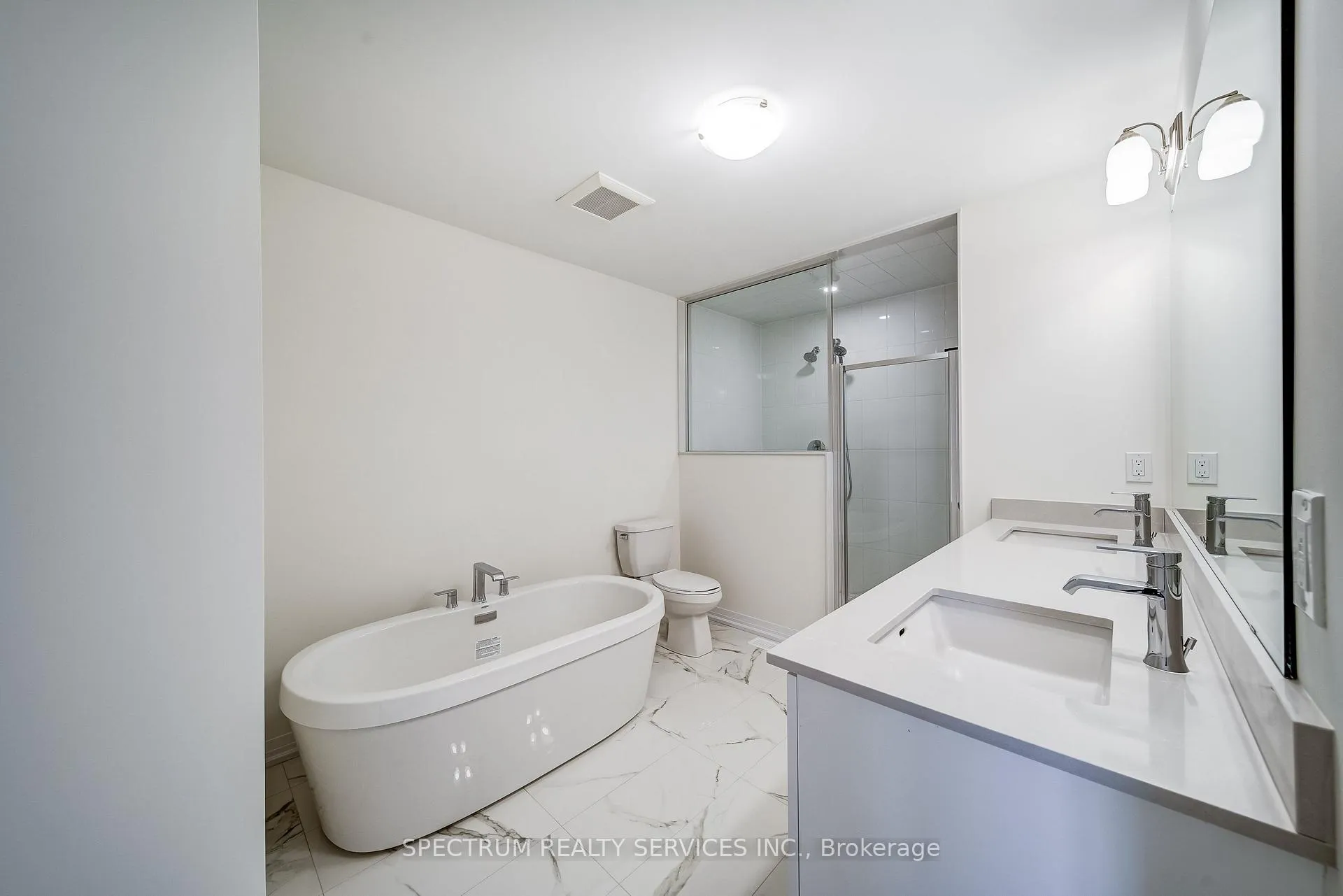Photo 25 of 132 Adario Crescent, Vaughan, Vellore Village — HOMEH