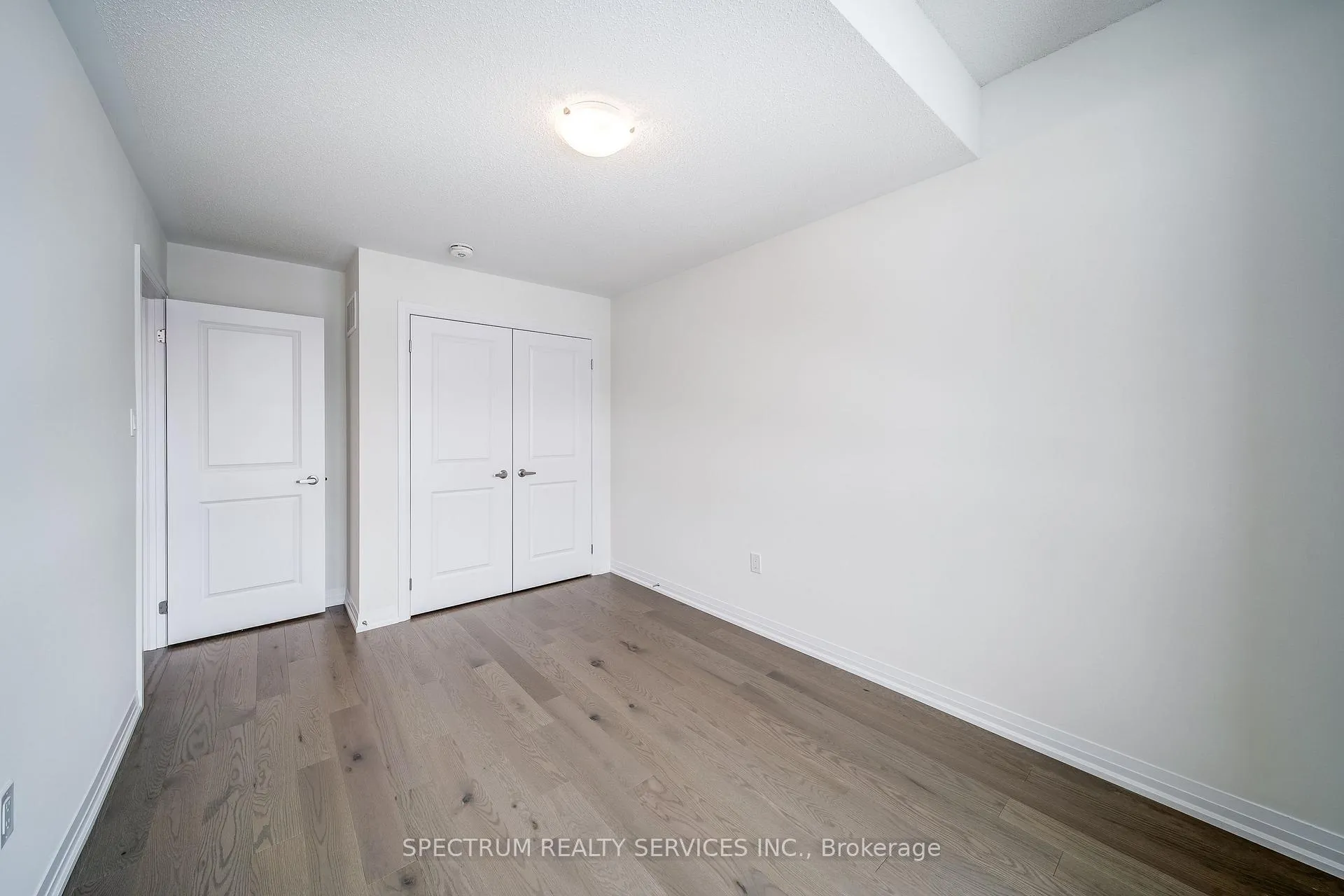 Photo 33 of 132 Adario Crescent, Vaughan, Vellore Village — HOMEH