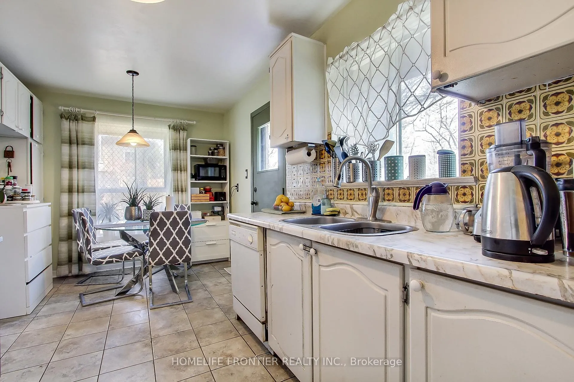 Photo 6 of 5 Penwick Crescent, Richmond Hill, North Richvale — HOMEH