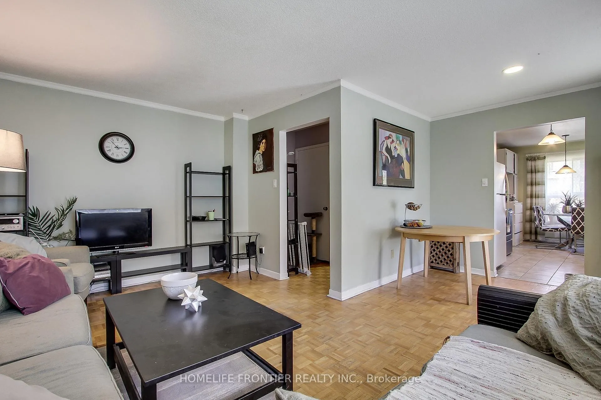 Photo 12 of 5 Penwick Crescent, Richmond Hill, North Richvale — HOMEH