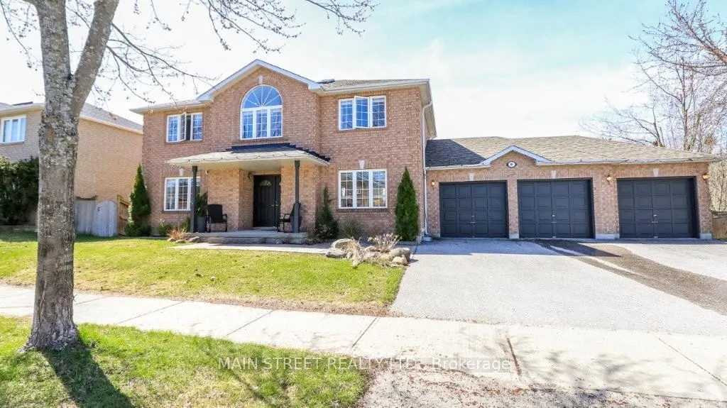 Front of 89 Silver Maple Crescent