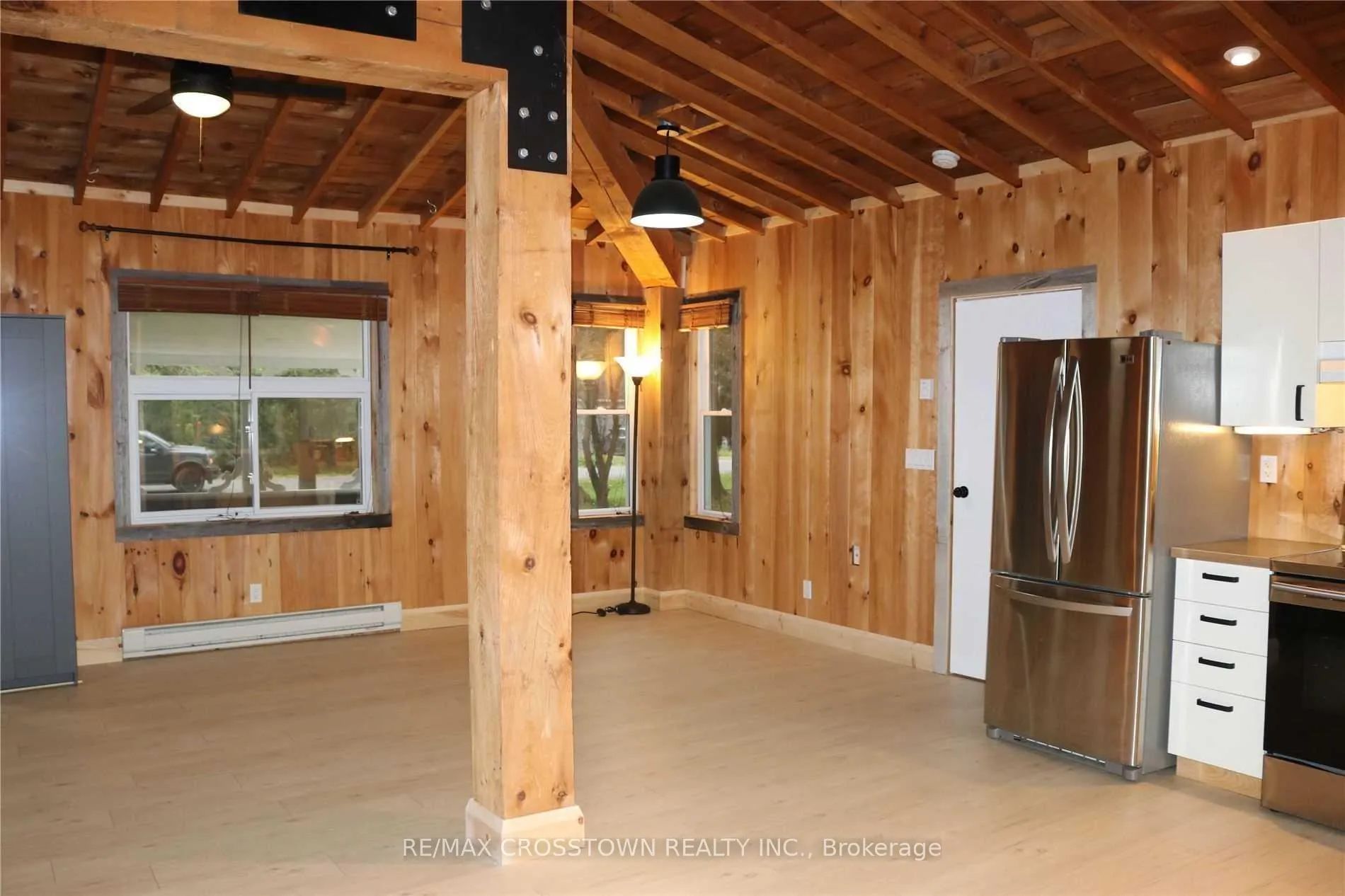 Photo 6 of 1056 Elm Road, Innisfil, Rural Innisfil — HOMEH