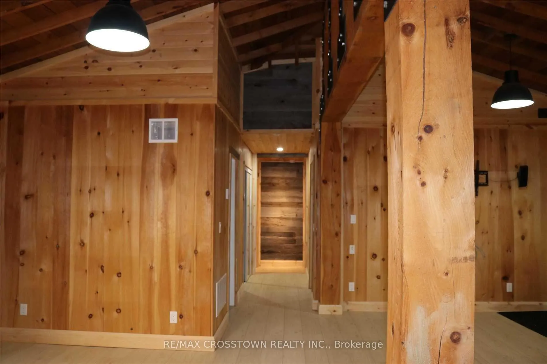 Photo 8 of 1056 Elm Road, Innisfil, Rural Innisfil — HOMEH