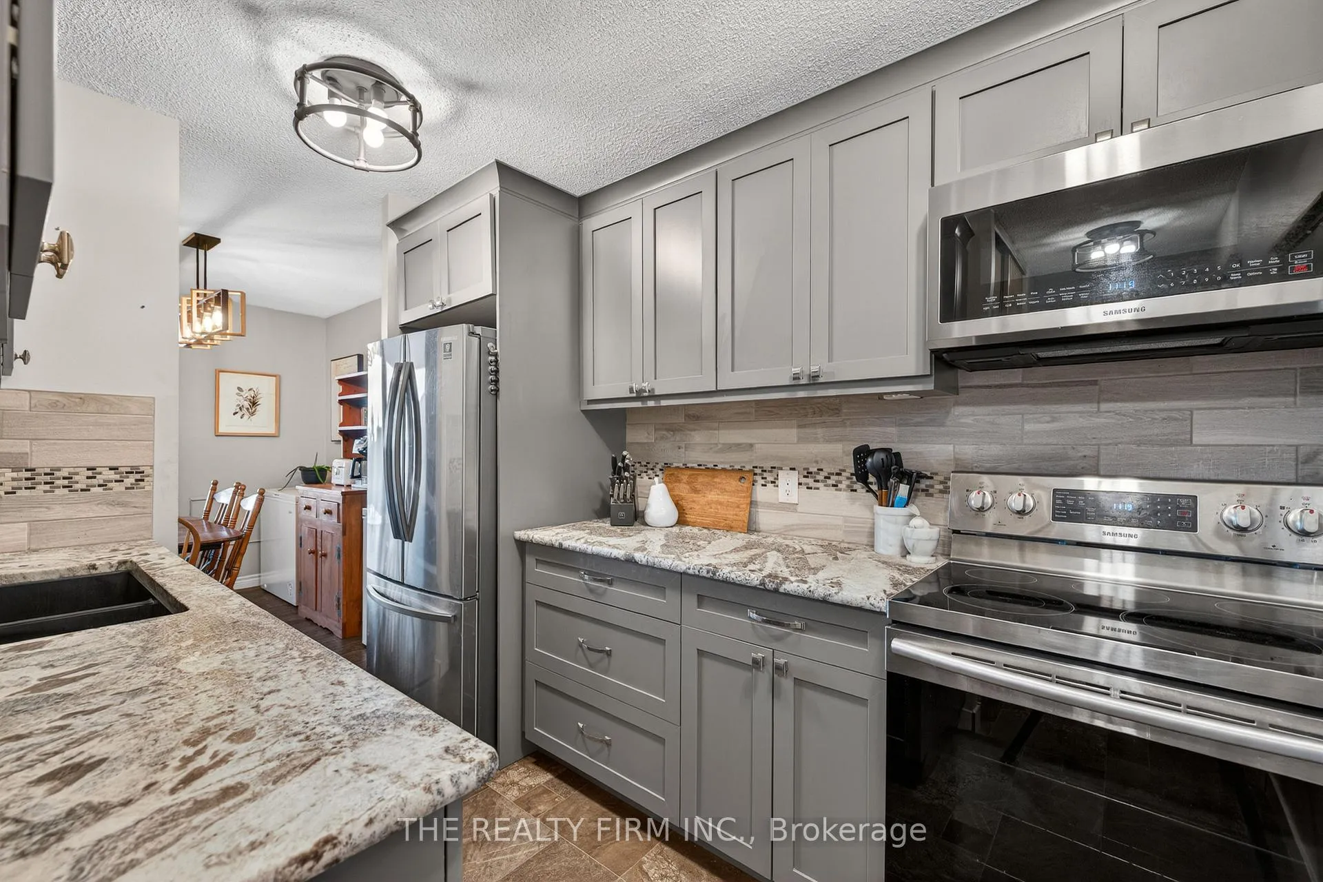 Photo 5 of Unit 705, 1103 Jalna Boulevard, London, South X — HOMEH