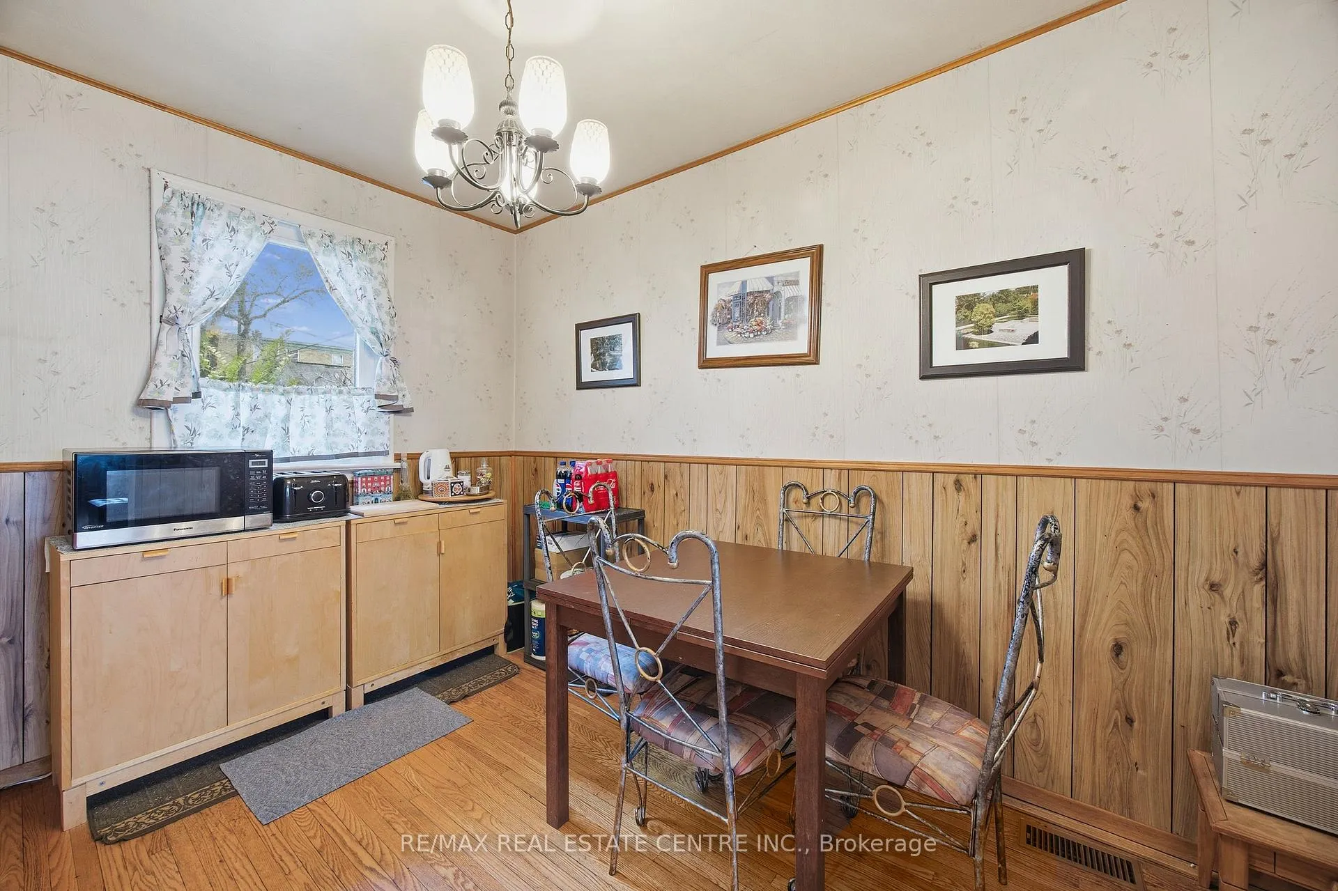 Photo 17 of 15 Cliff Street, Toronto, Rockcliffe-Smythe — HOMEH