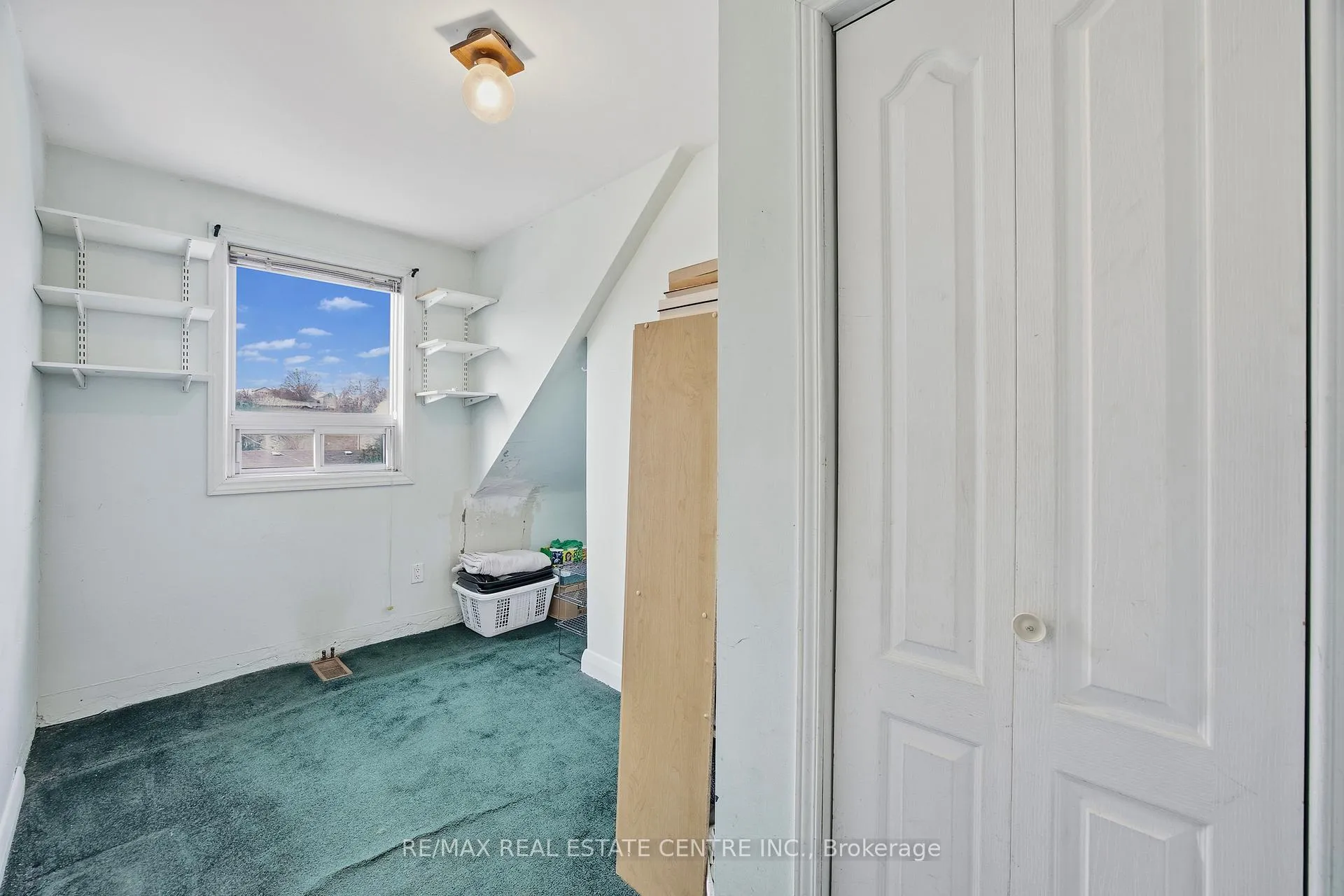 Photo 21 of 15 Cliff Street, Toronto, Rockcliffe-Smythe — HOMEH
