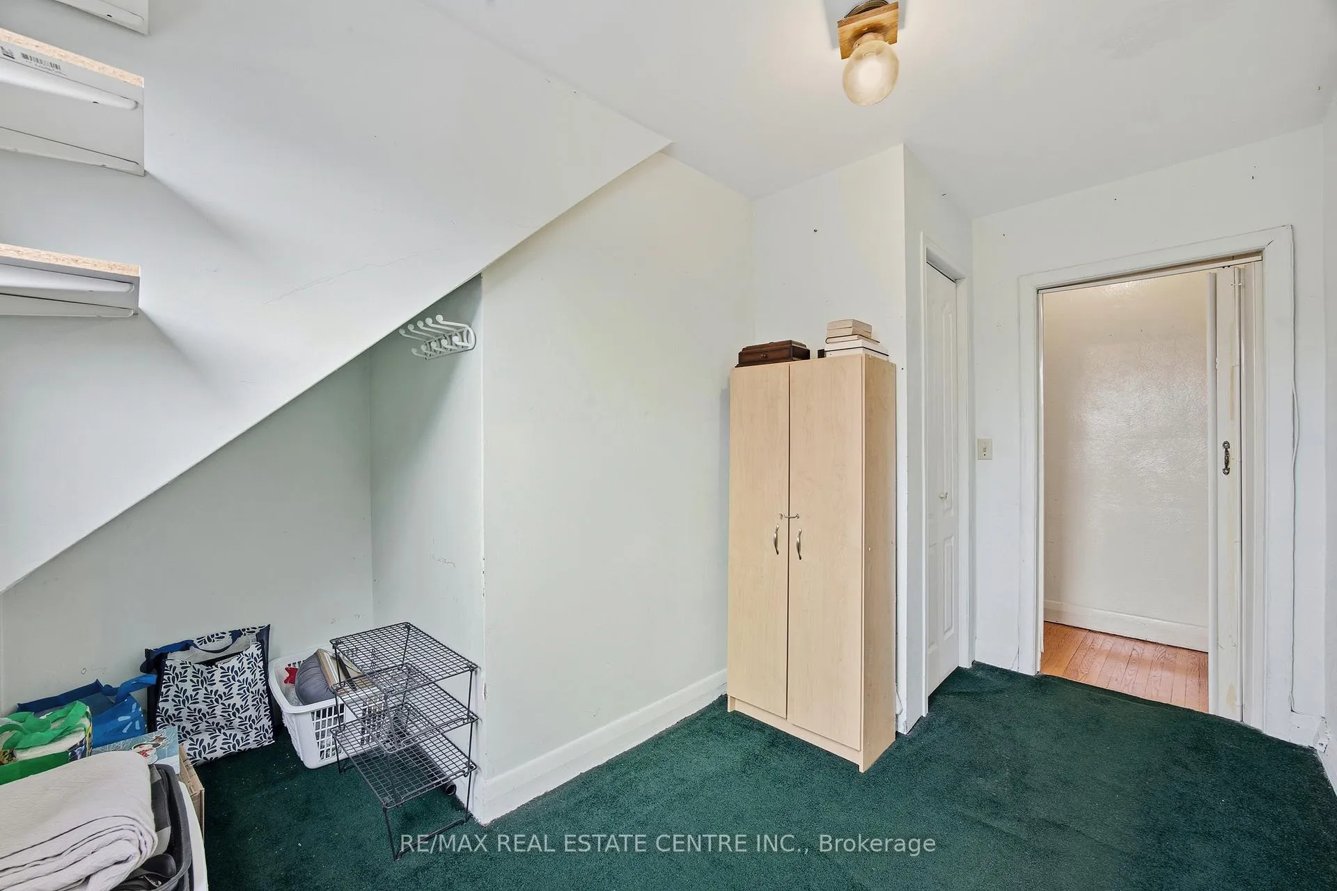 Photo 22 of 15 Cliff Street, Toronto, Rockcliffe-Smythe — HOMEH