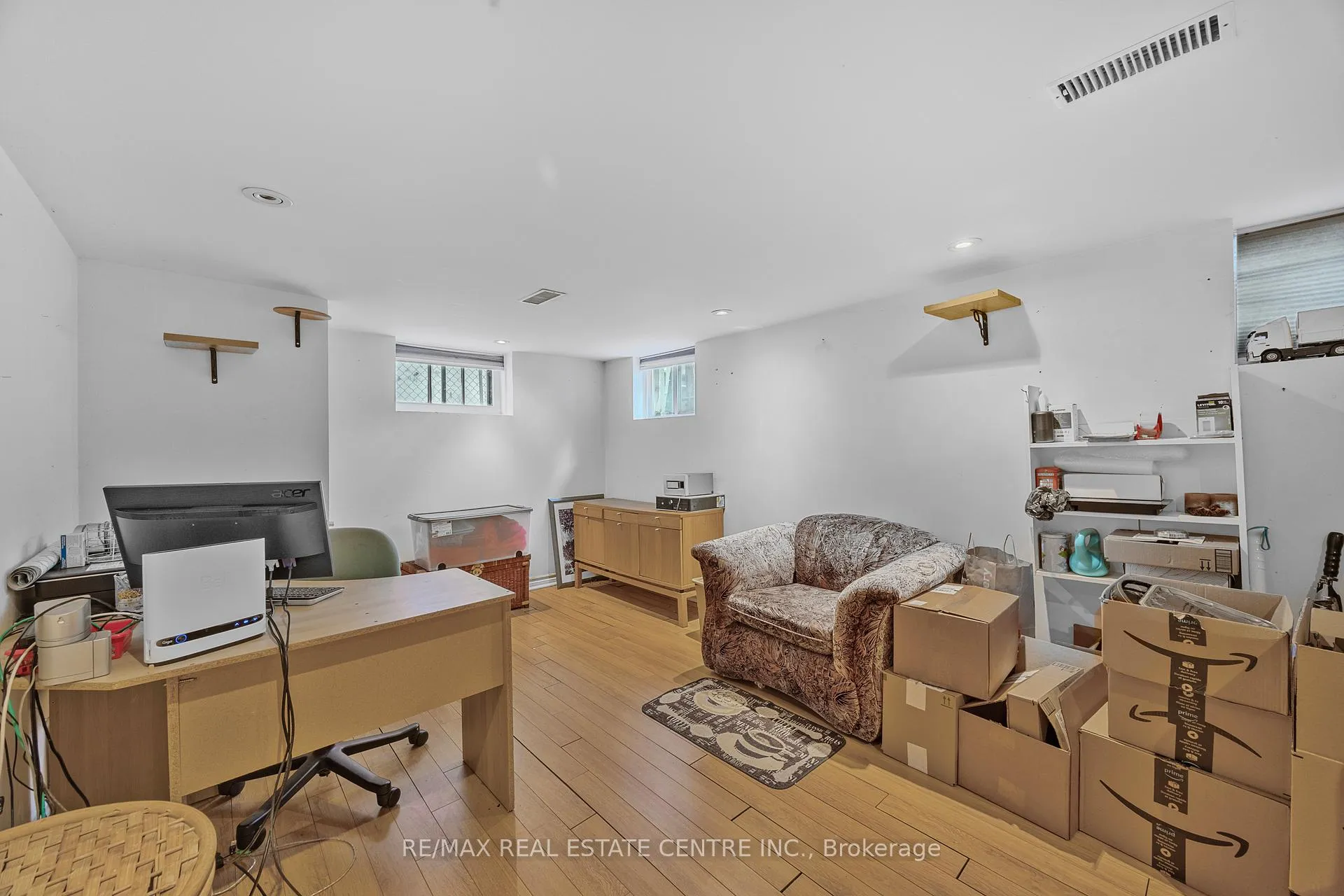 Photo 30 of 15 Cliff Street, Toronto, Rockcliffe-Smythe — HOMEH