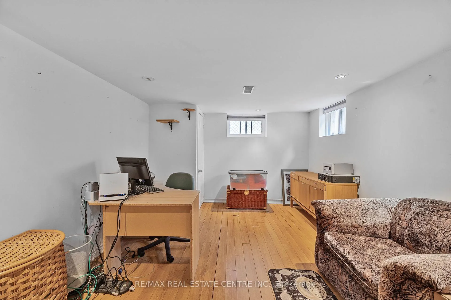 Photo 31 of 15 Cliff Street, Toronto, Rockcliffe-Smythe — HOMEH