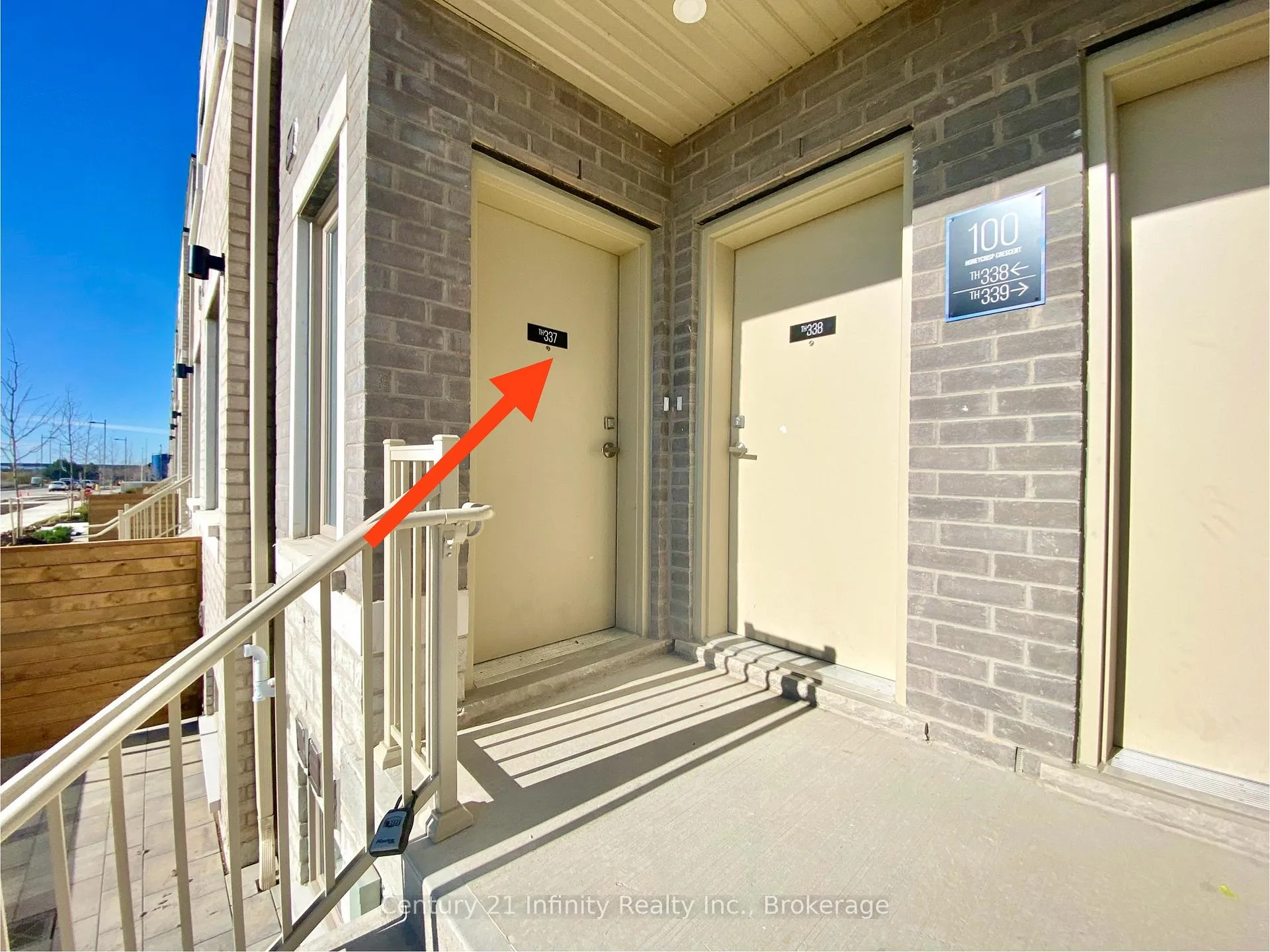 Photo 6 of Unit 337, 100 Honeycrisp Crescent, Vaughan, Vaughan Corporate Centre — HOMEH