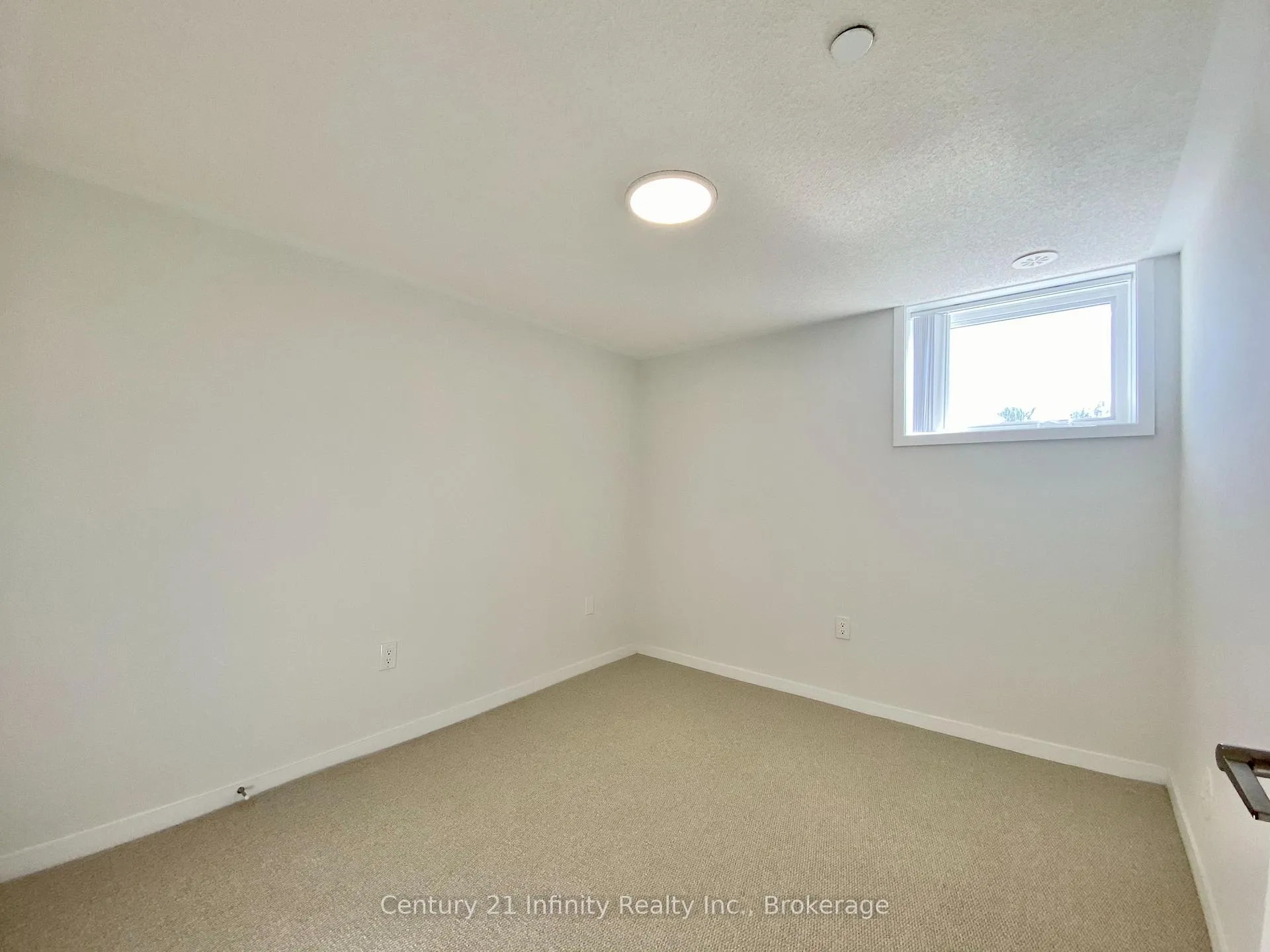 Photo 14 of Unit 337, 100 Honeycrisp Crescent, Vaughan, Vaughan Corporate Centre — HOMEH