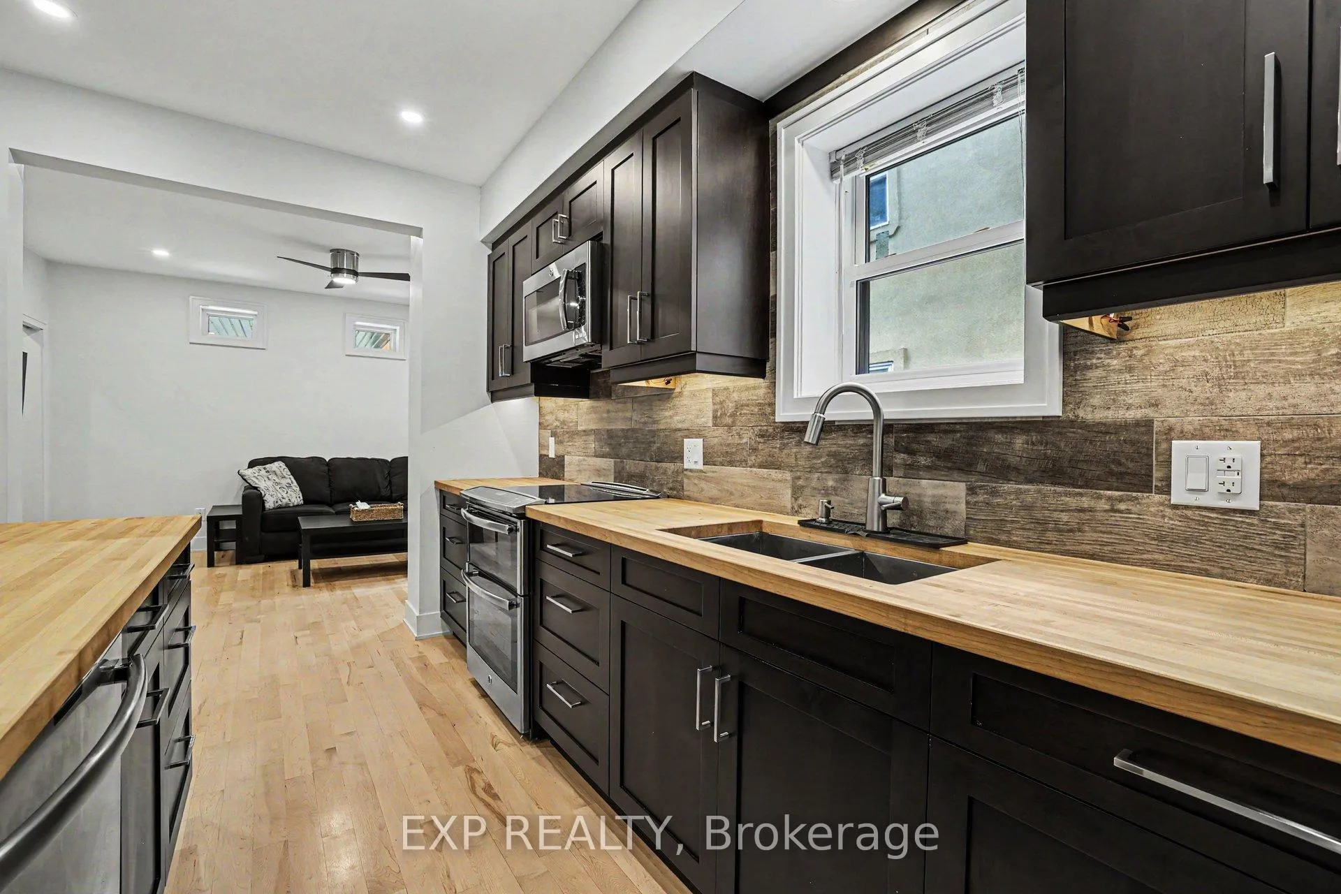 Photo 10 of 62 Young Street, Ottawa, West Centre Town — HOMEH