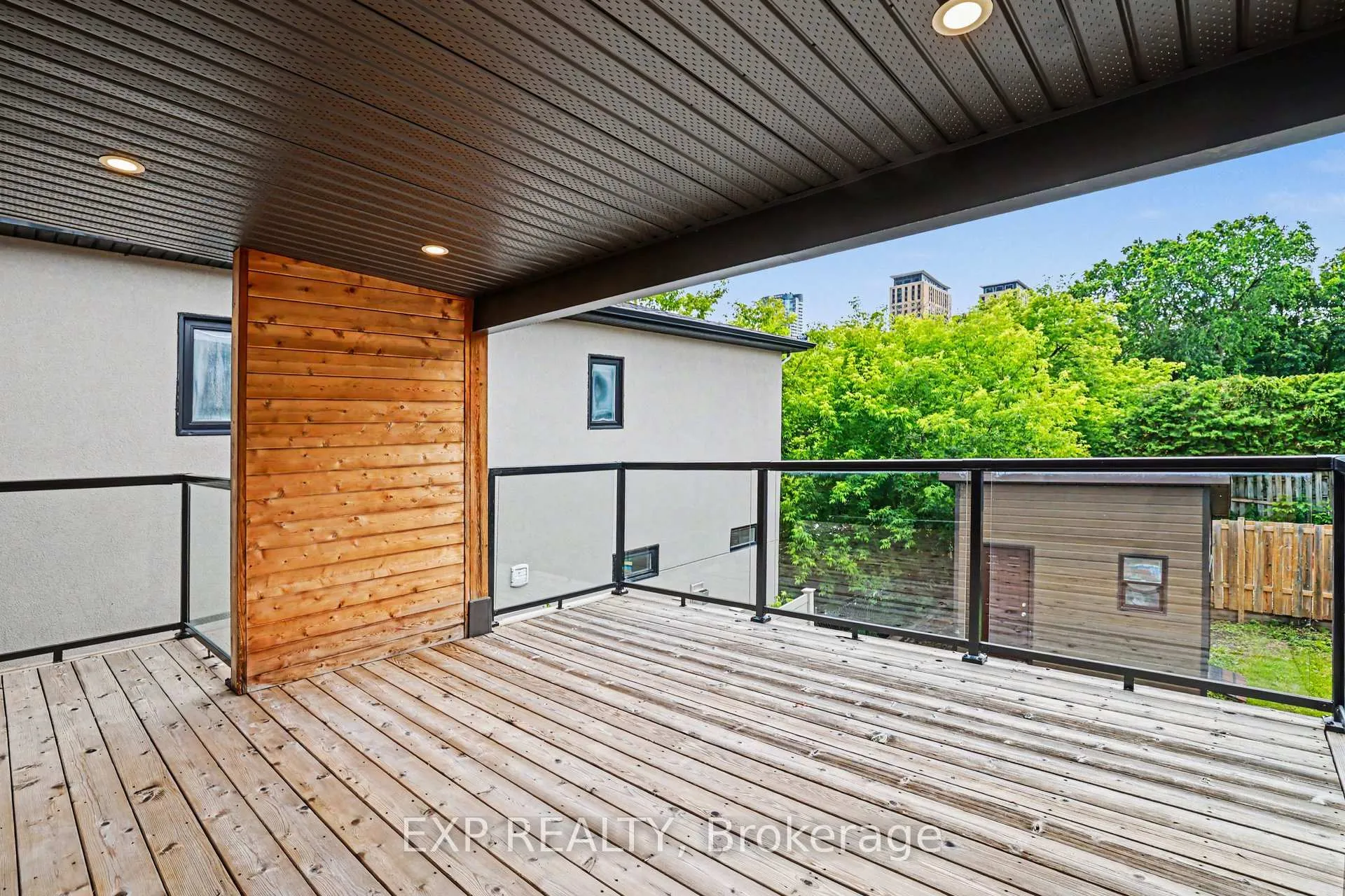 Photo 32 of 62 Young Street, Ottawa, West Centre Town — HOMEH