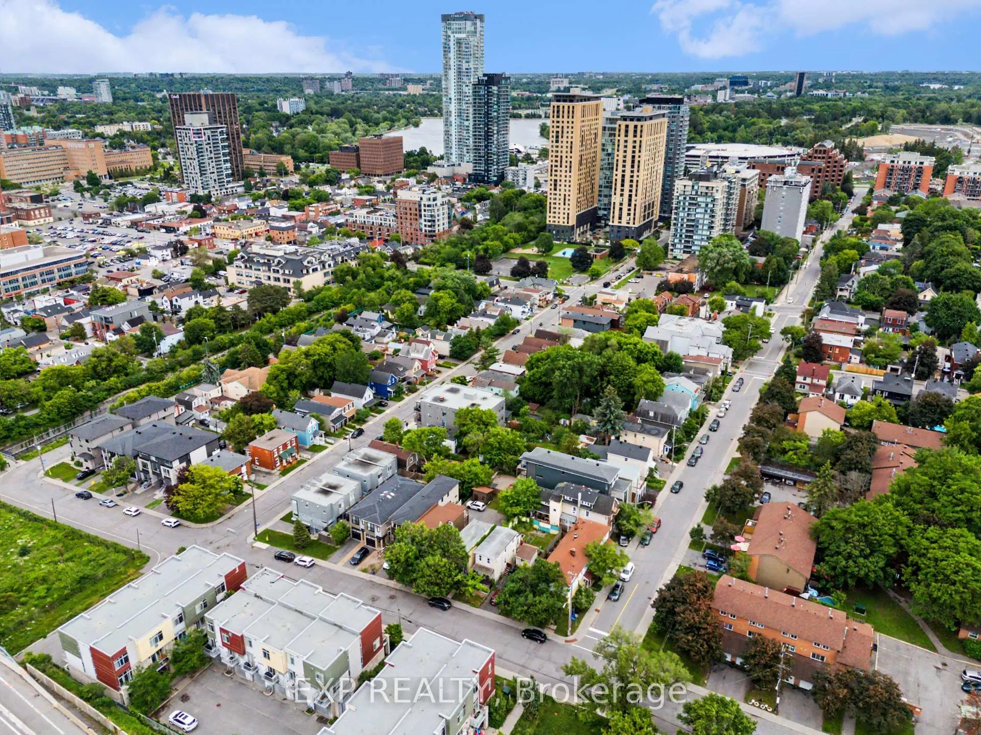 Photo 43 of 62 Young Street, Ottawa, West Centre Town — HOMEH