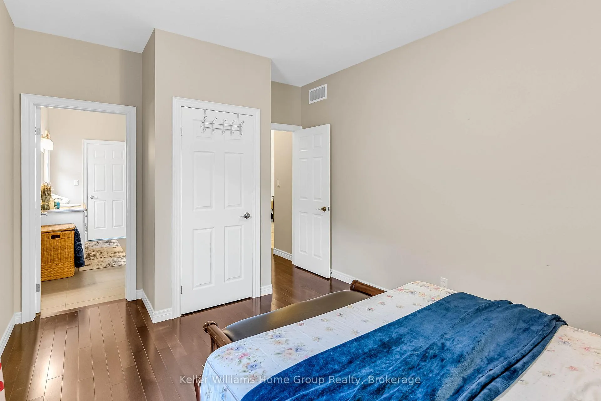 Photo 12 of Unit 6, 15 Valley Road, Guelph, Kortright East — HOMEH
