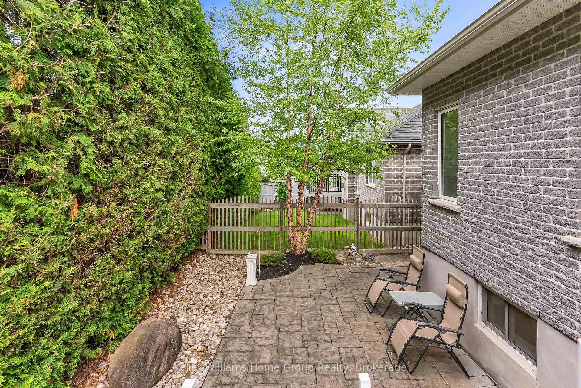 Photo 29 of Unit 6, 15 Valley Road, Guelph, Kortright East — HOMEH