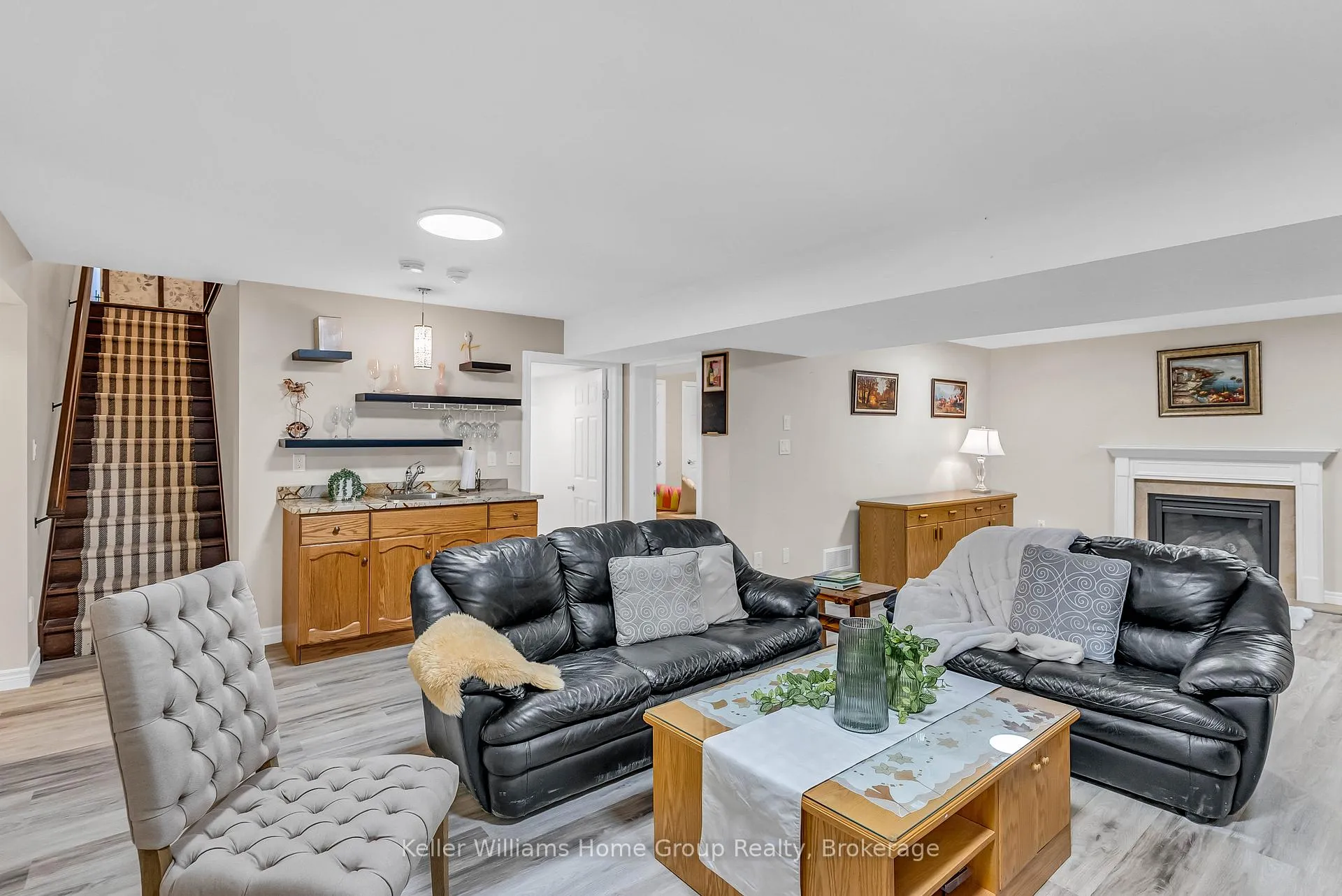 Photo 35 of Unit 6, 15 Valley Road, Guelph, Kortright East — HOMEH
